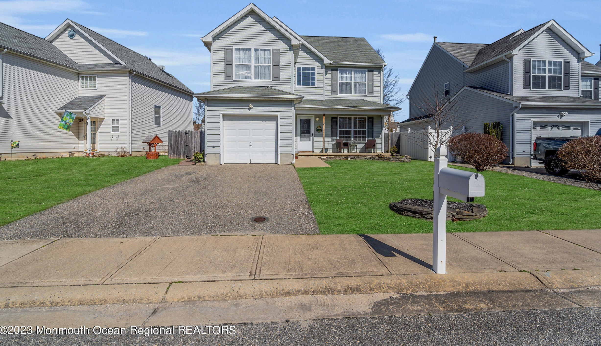 17 Marlin Dr, Berkeley Township, NJ 08721