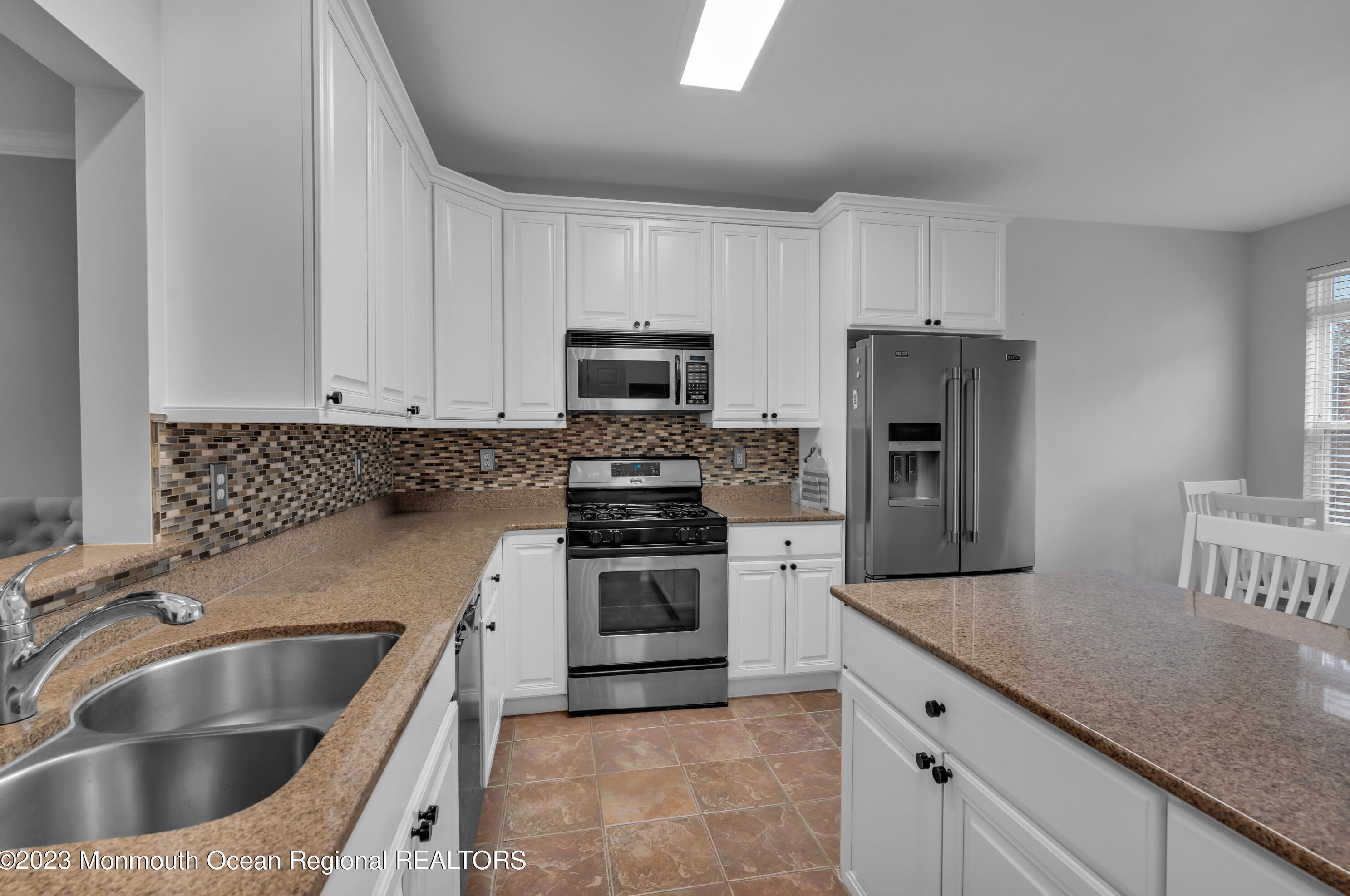 26 Aspen Way, Matawan NJ  07747-1905 exterior