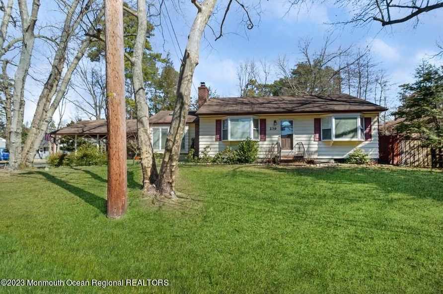 239 Chippewa Trl, Medford, NJ 08055-2140