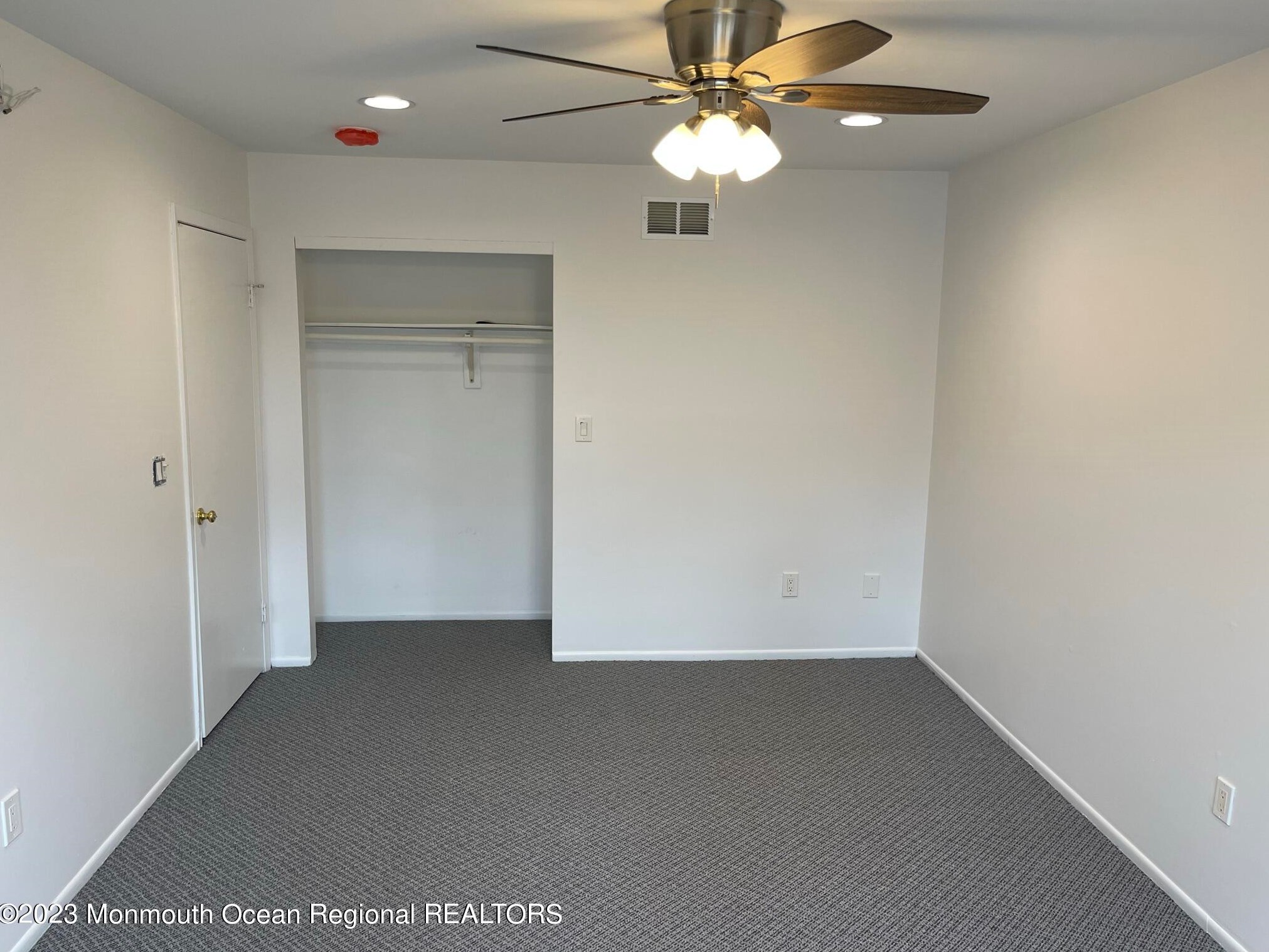 27 Kitty Ct, Bricktown, NJ 08724