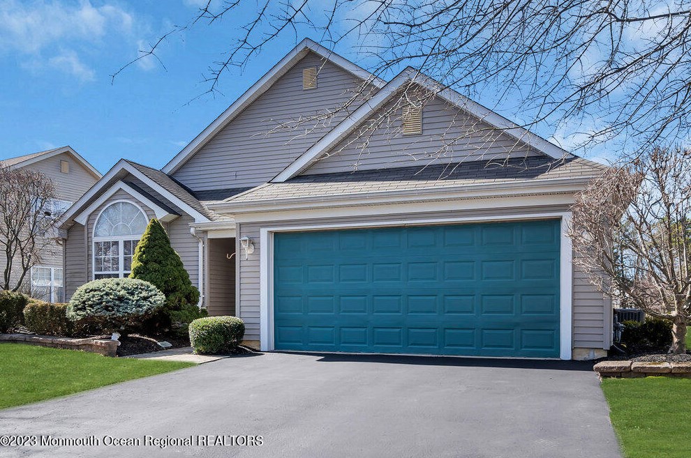 50 Winding River Rd, Lakewood, NJ 08701