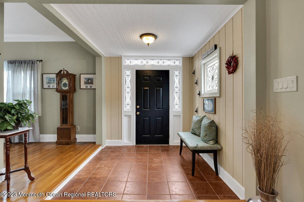 56 William St, Tinton Falls, NJ 07701