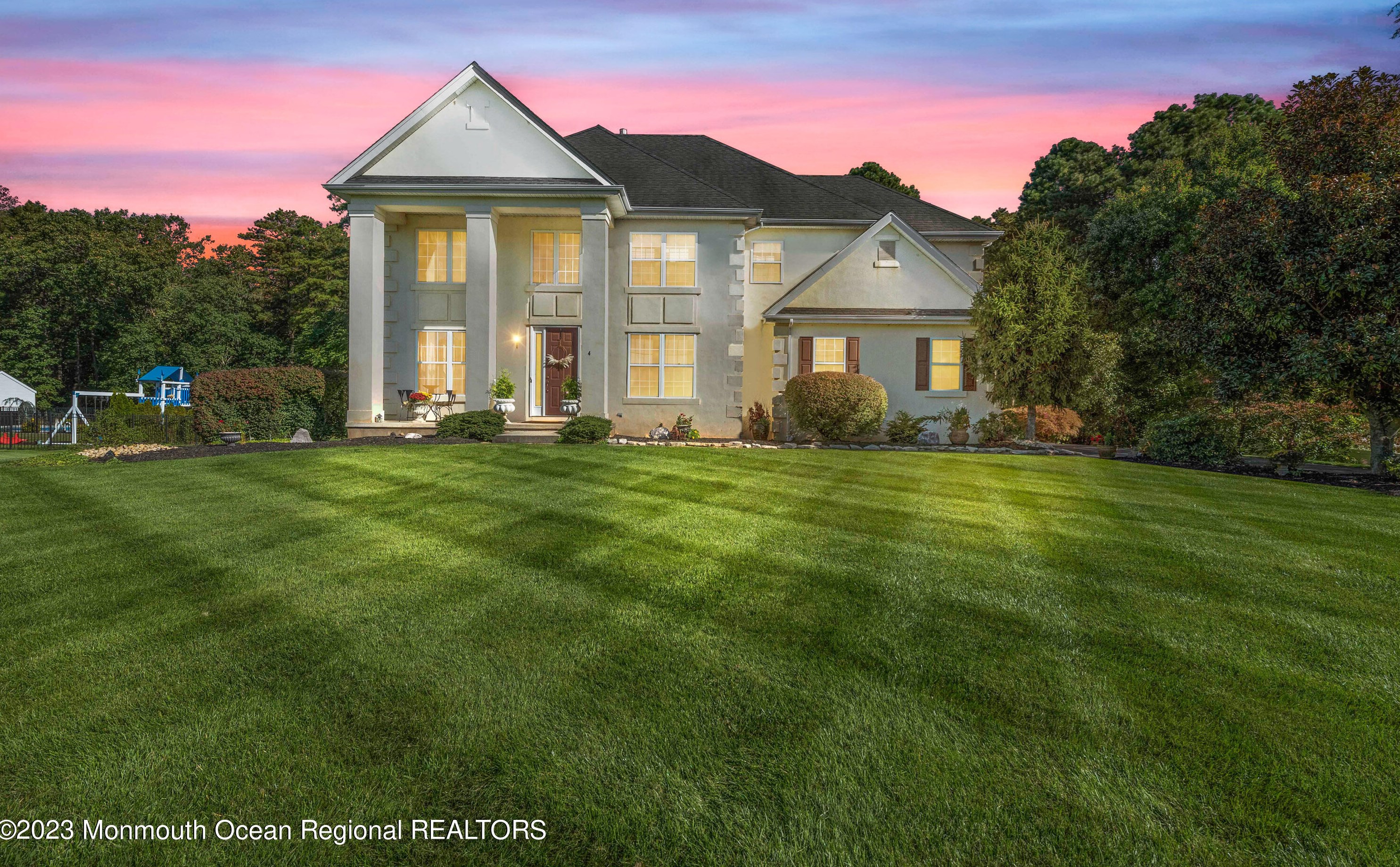 4 Scottsdale Ct, Jackson Twp, NJ 08527