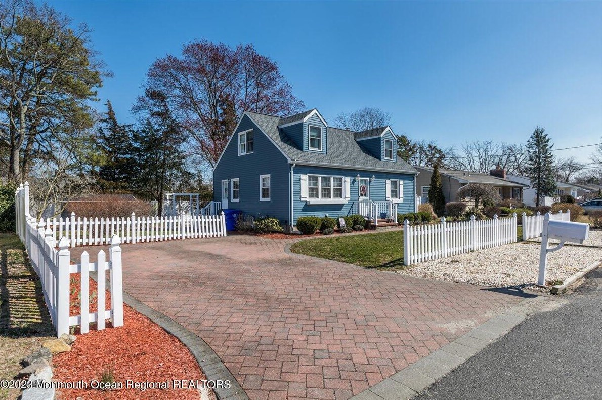 364 Tennessee Dr, Bricktown, NJ 08723