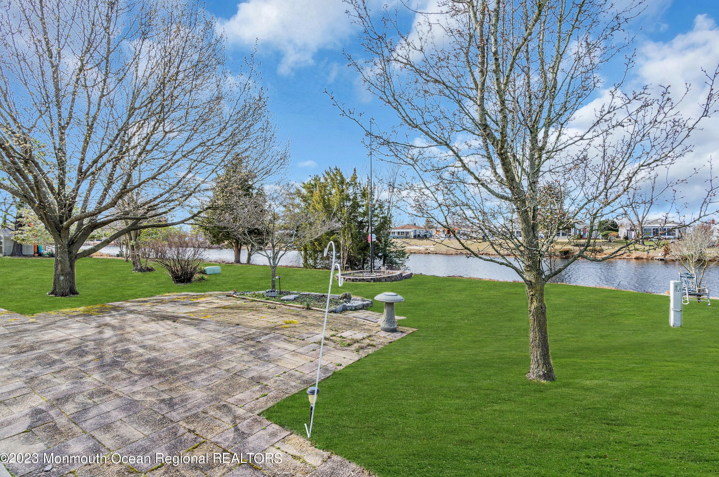 807 Jamaica Blvd, Toms River NJ  08757-3744 exterior