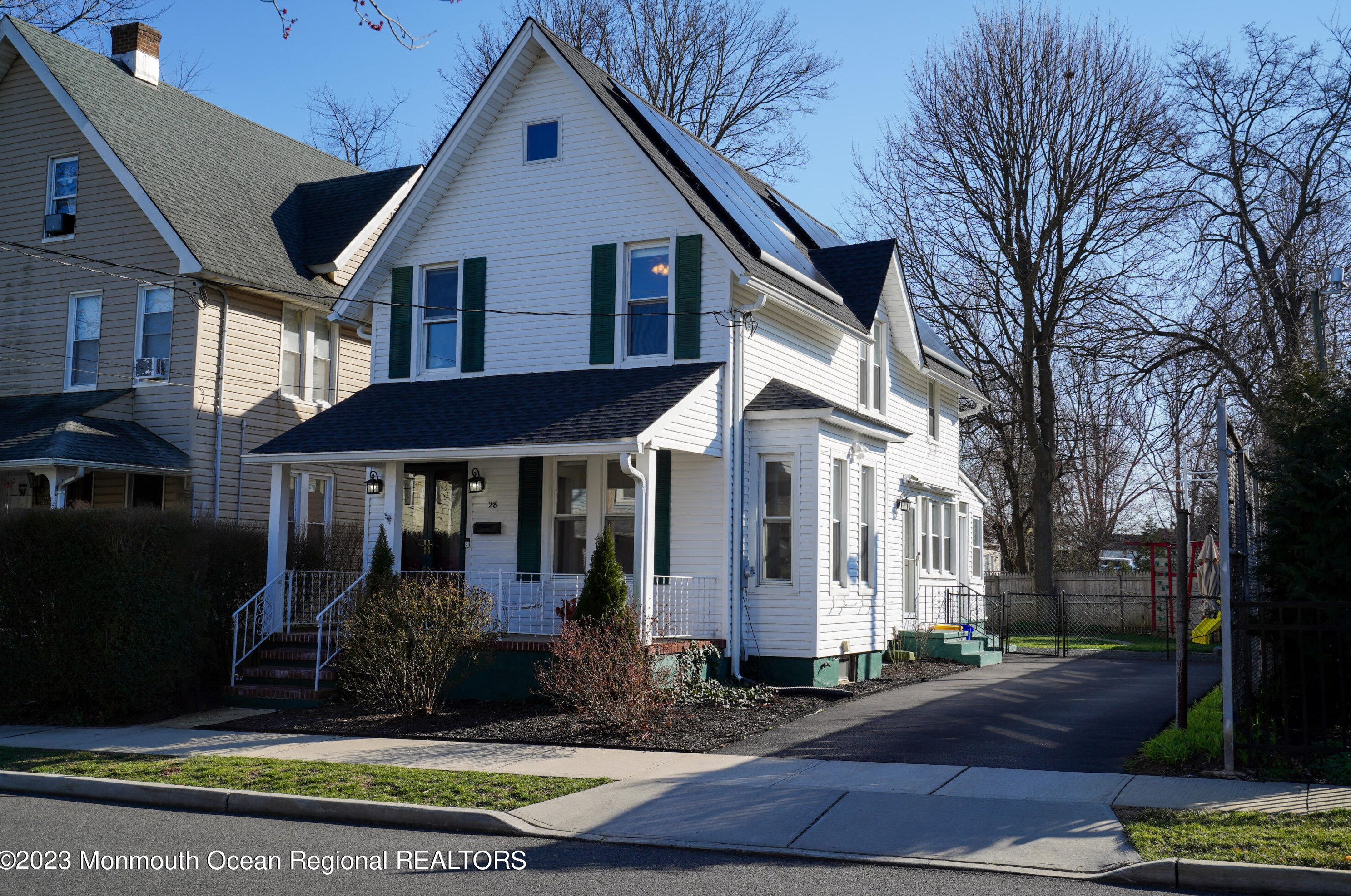 28 Bennett St, East Freehold, NJ 07728