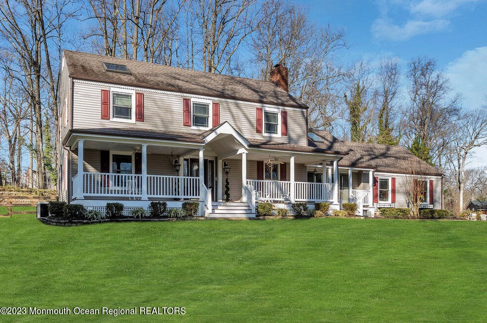 85 Galloping Hill Rd, Vanderburg, NJ 07722-1524