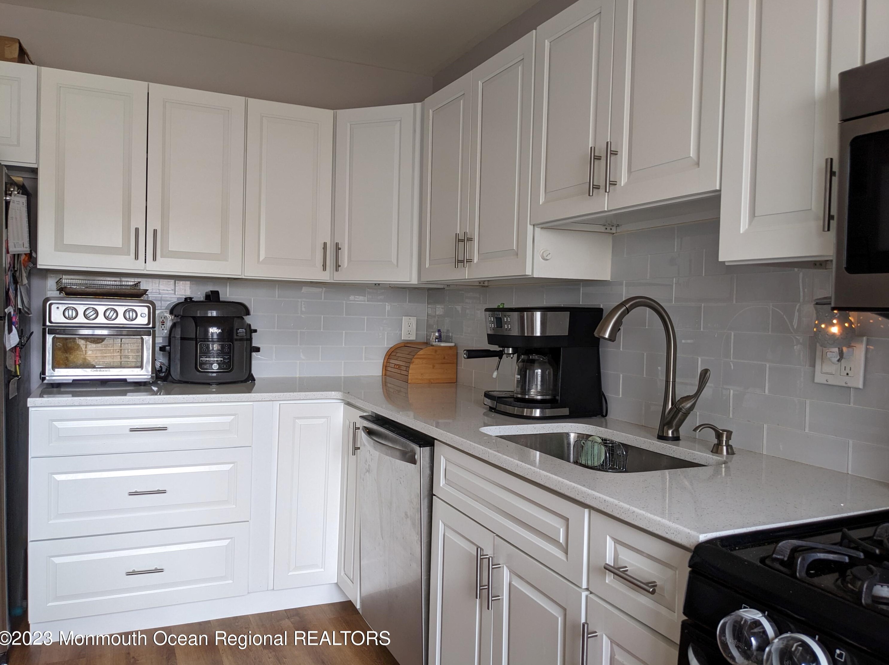 202 Prosperity Ct, Toms River, NJ 08755-1395