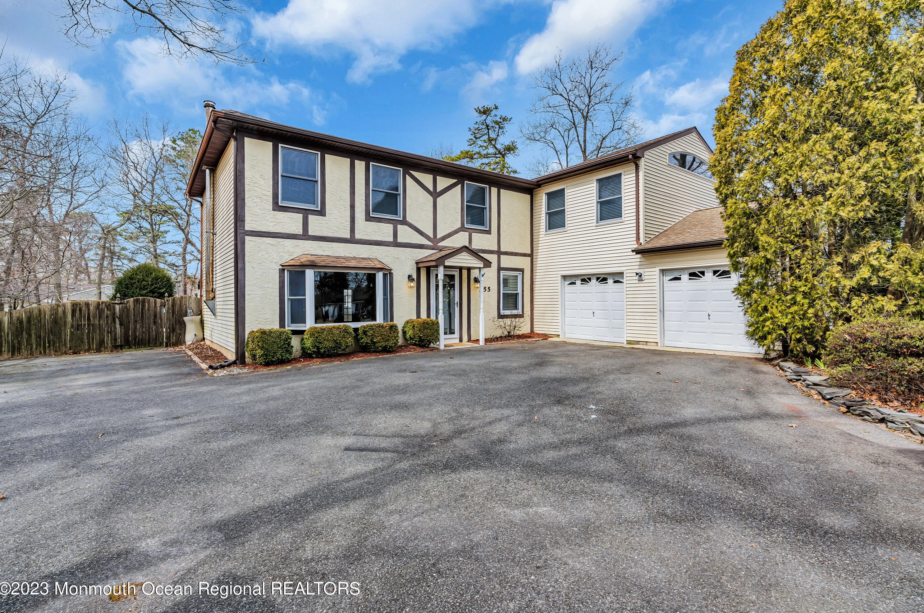 255 Serpentine Dr, Berkeley Township, NJ 08721