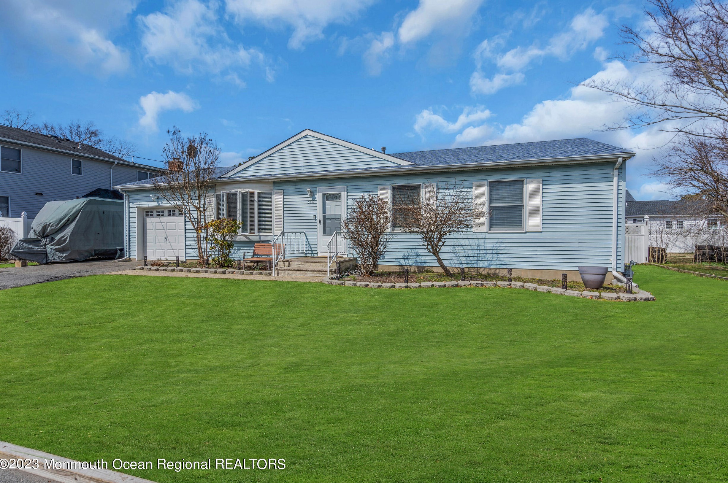 644 Pacific Ave, Beachwood, NJ 08722
