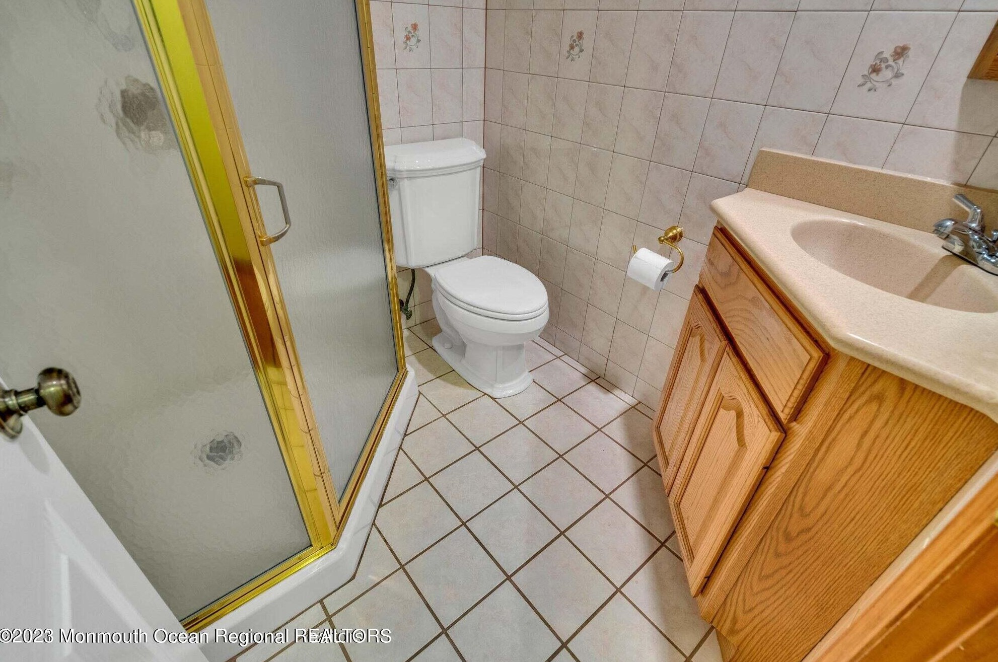 31 Grand Ave, Toms River NJ  08753-7561 exterior