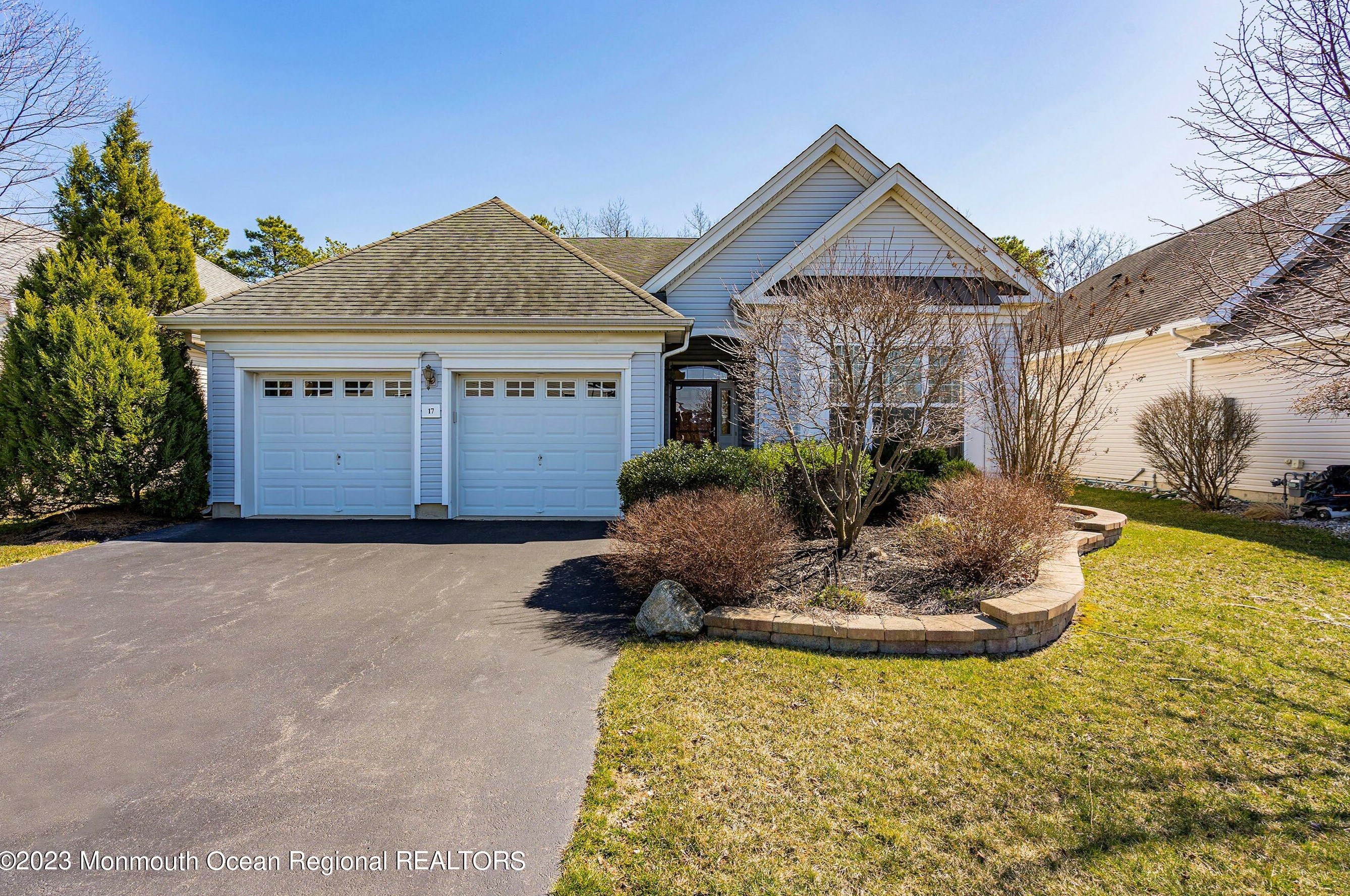 17 Arborridge Drive, Lacey, NJ 08731