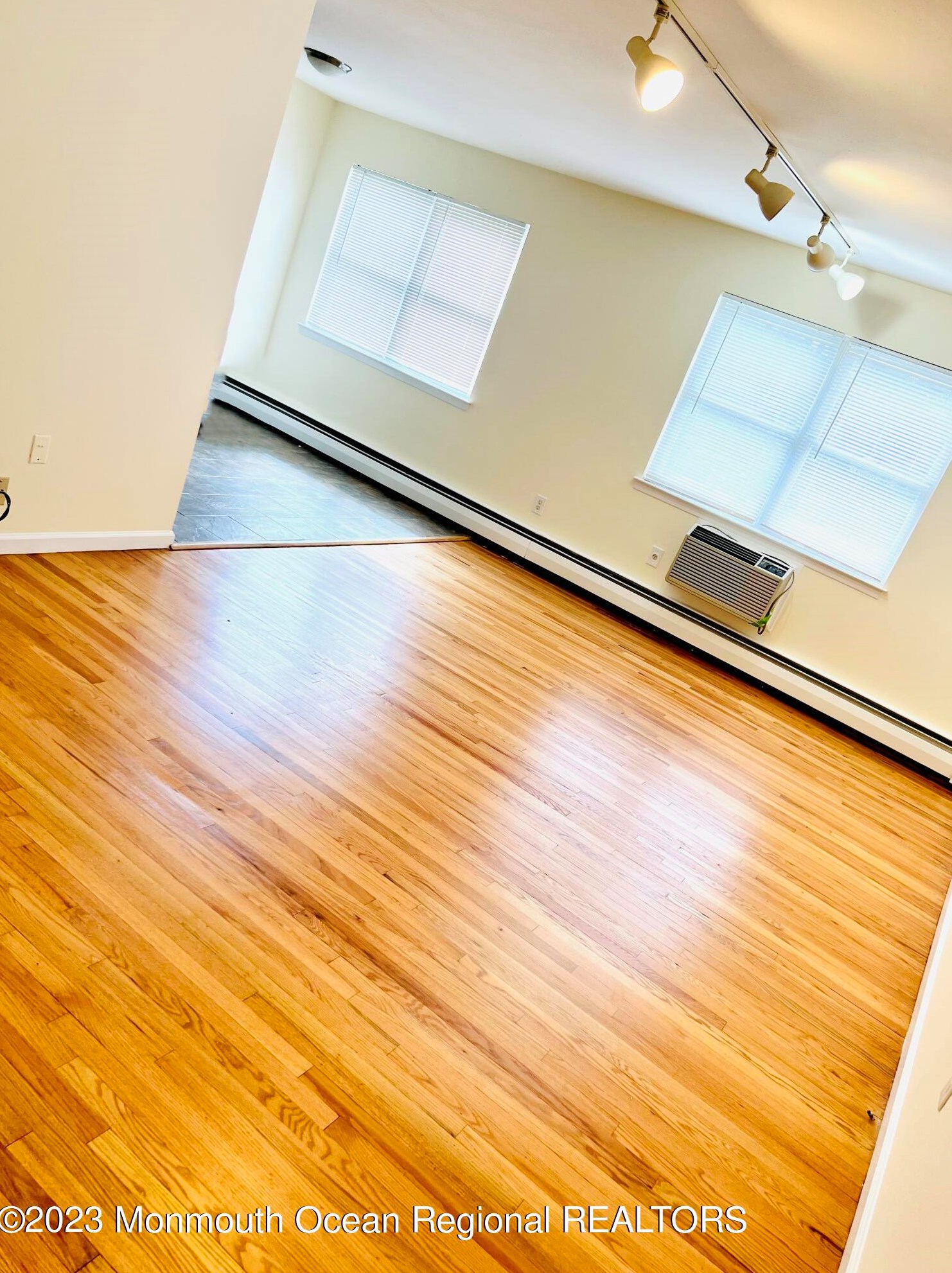 68 Manchester Ct Apt B, East Freehold, NJ