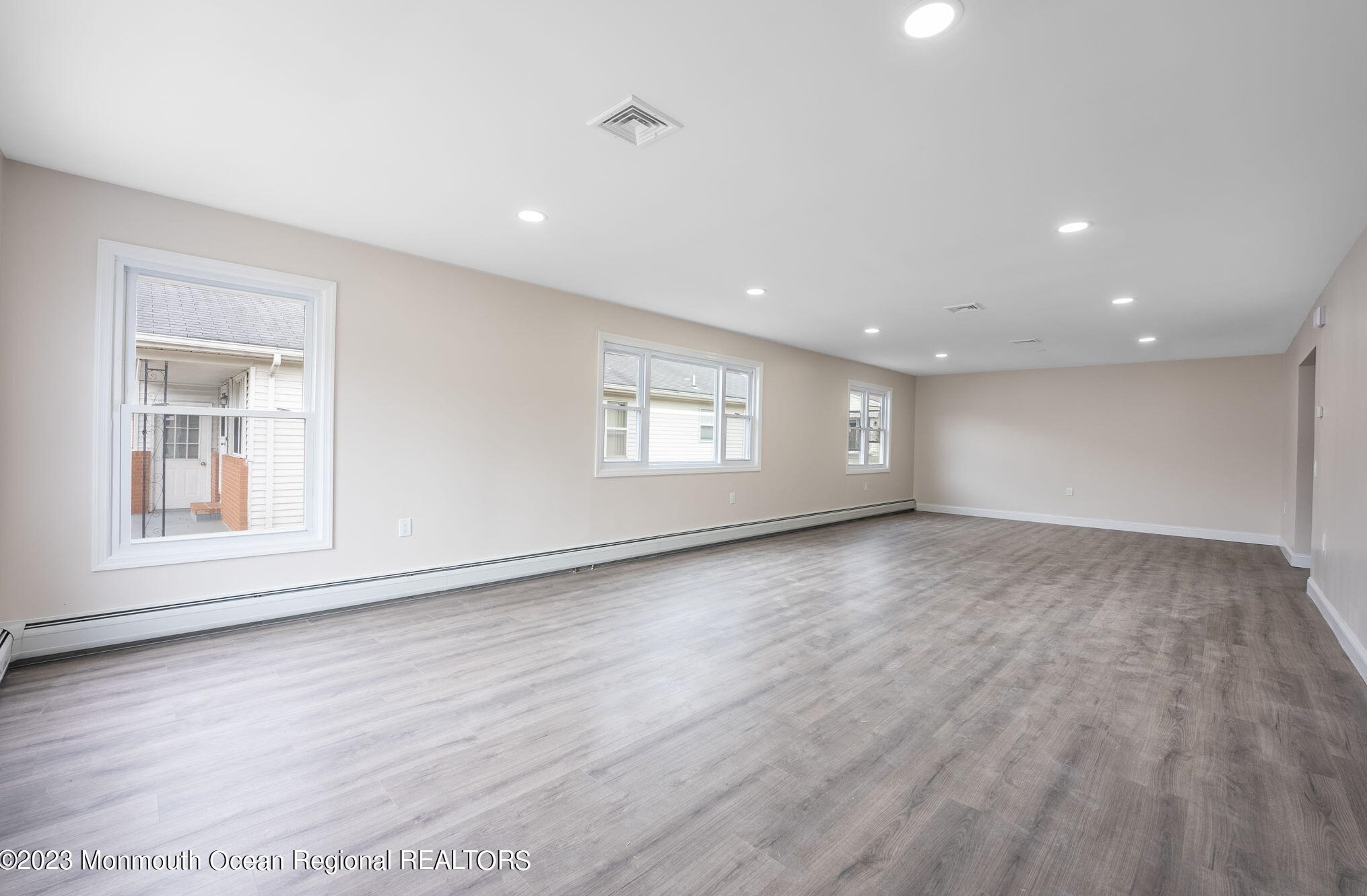 122 Freeport Blvd, Toms River, NJ 08757