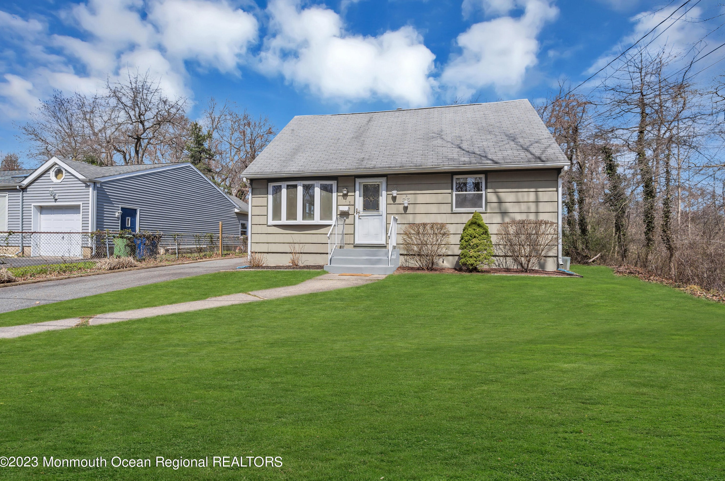 113 Bennett Rd, Wall Township NJ  07753-5402 exterior