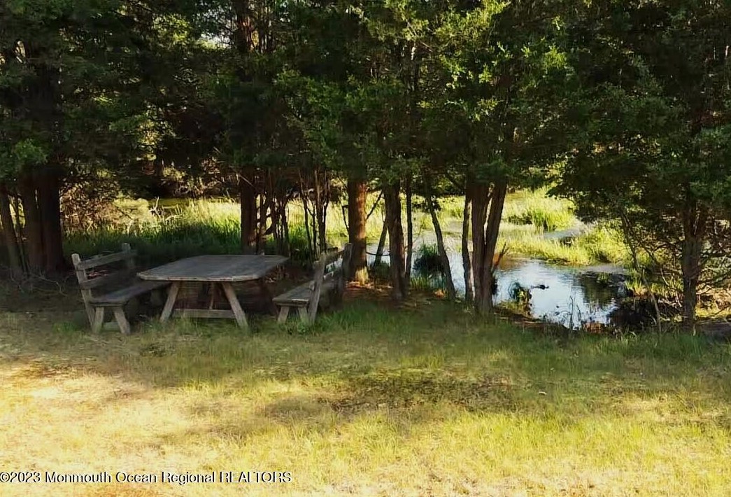 227 Westbrook Dr, Toms River, NJ 08757-5623
