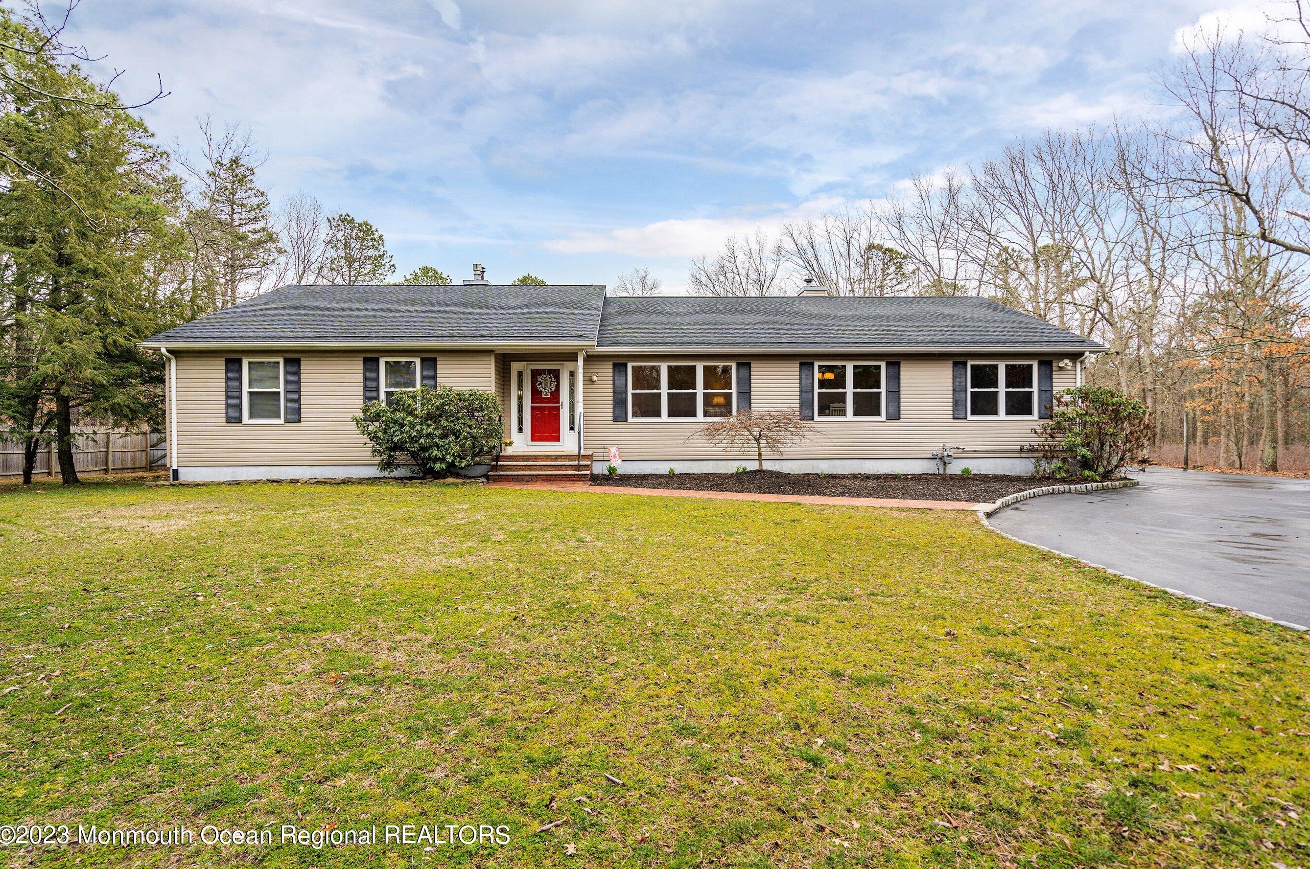 310 Easy St, Wall Township, NJ 07731-8763