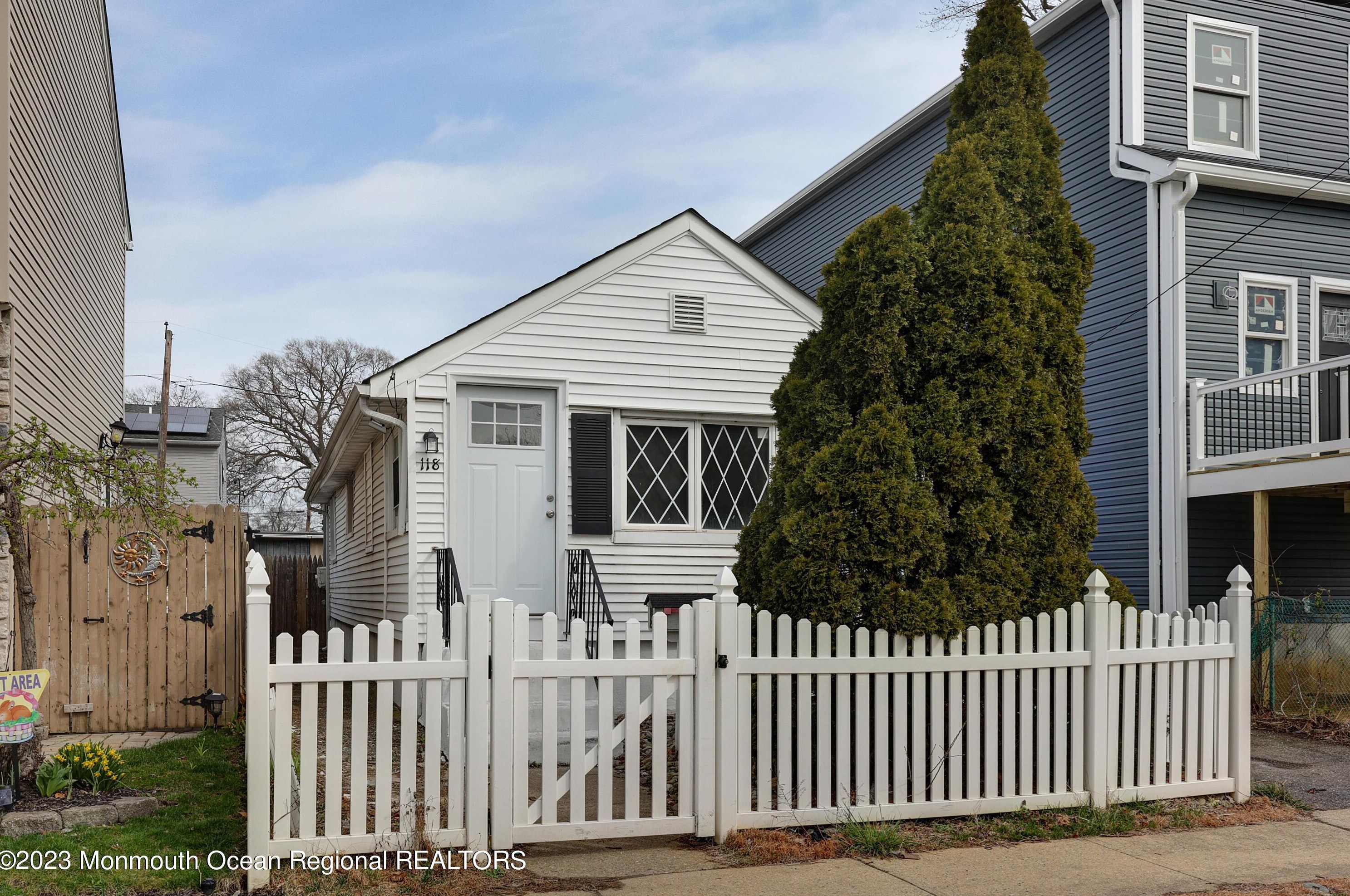 118 Ocean Ave, Middletown, NJ 07748