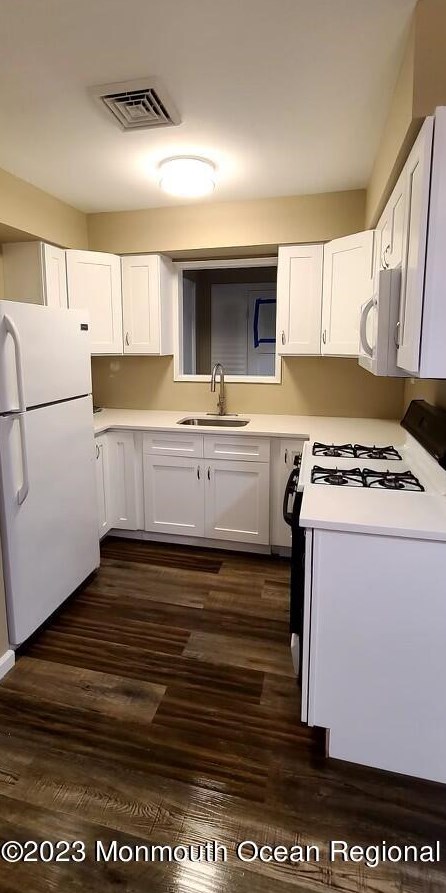 123 Columbine Cir, Toms River, NJ 08755-4049