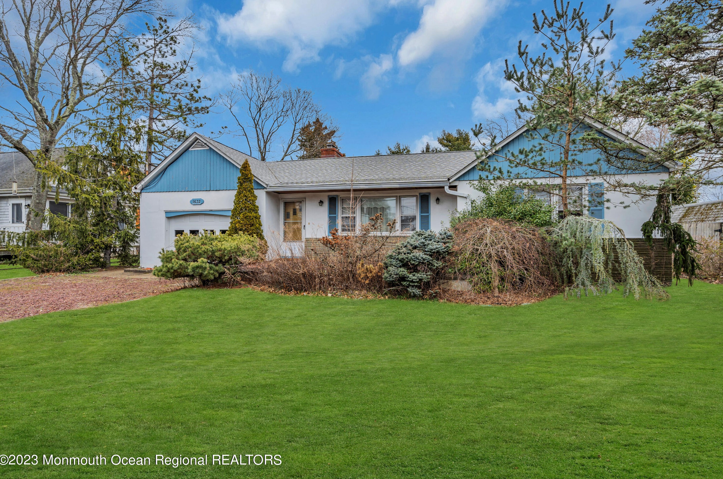 1632 Bay Ave, Point Pleasant Beach, NJ 08742