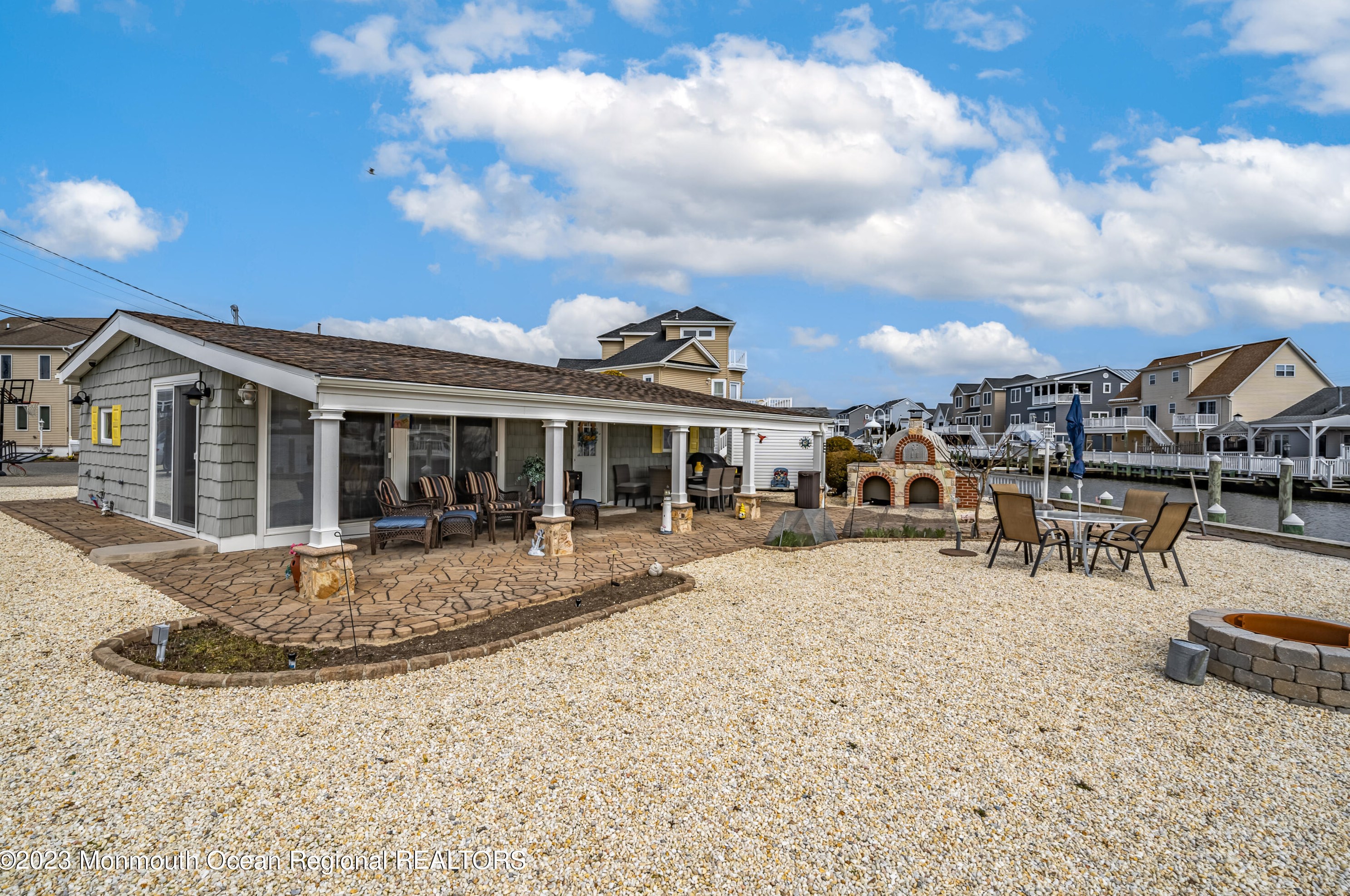 101 Sylvia Ln, Cedar Bonnet Island, NJ 08050