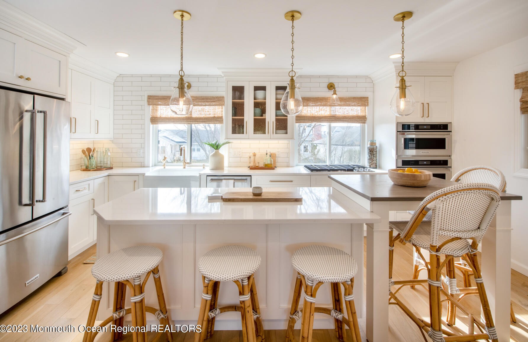 25 Meredith Ct, Monmouth Beach, NJ 07750-1470