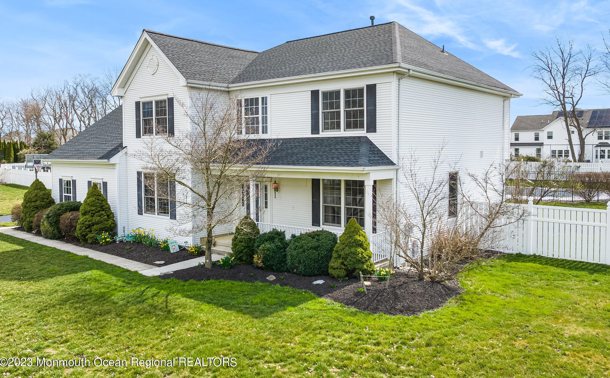 15 Cliffwood Dr, Upper Freehold, NJ 08501