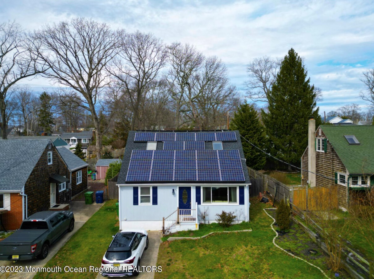 417 Couse Rd, Wall Township, NJ 07753