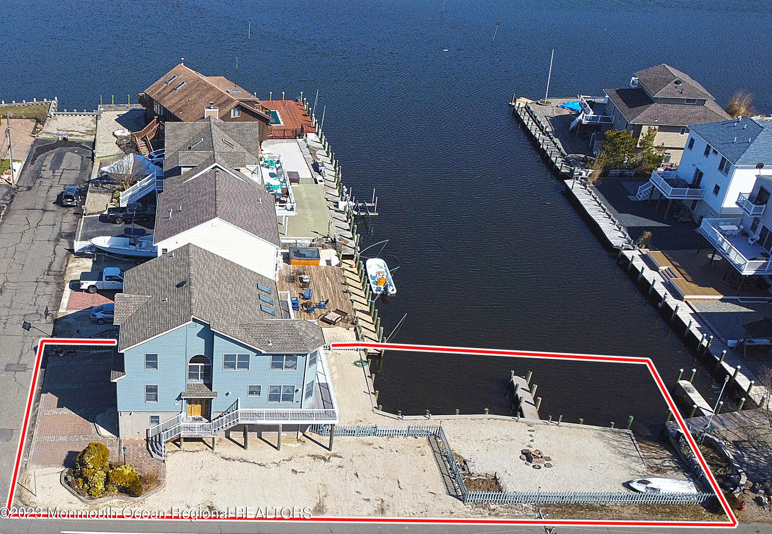 1108 Oahu Dr, Lacey, NJ 08731