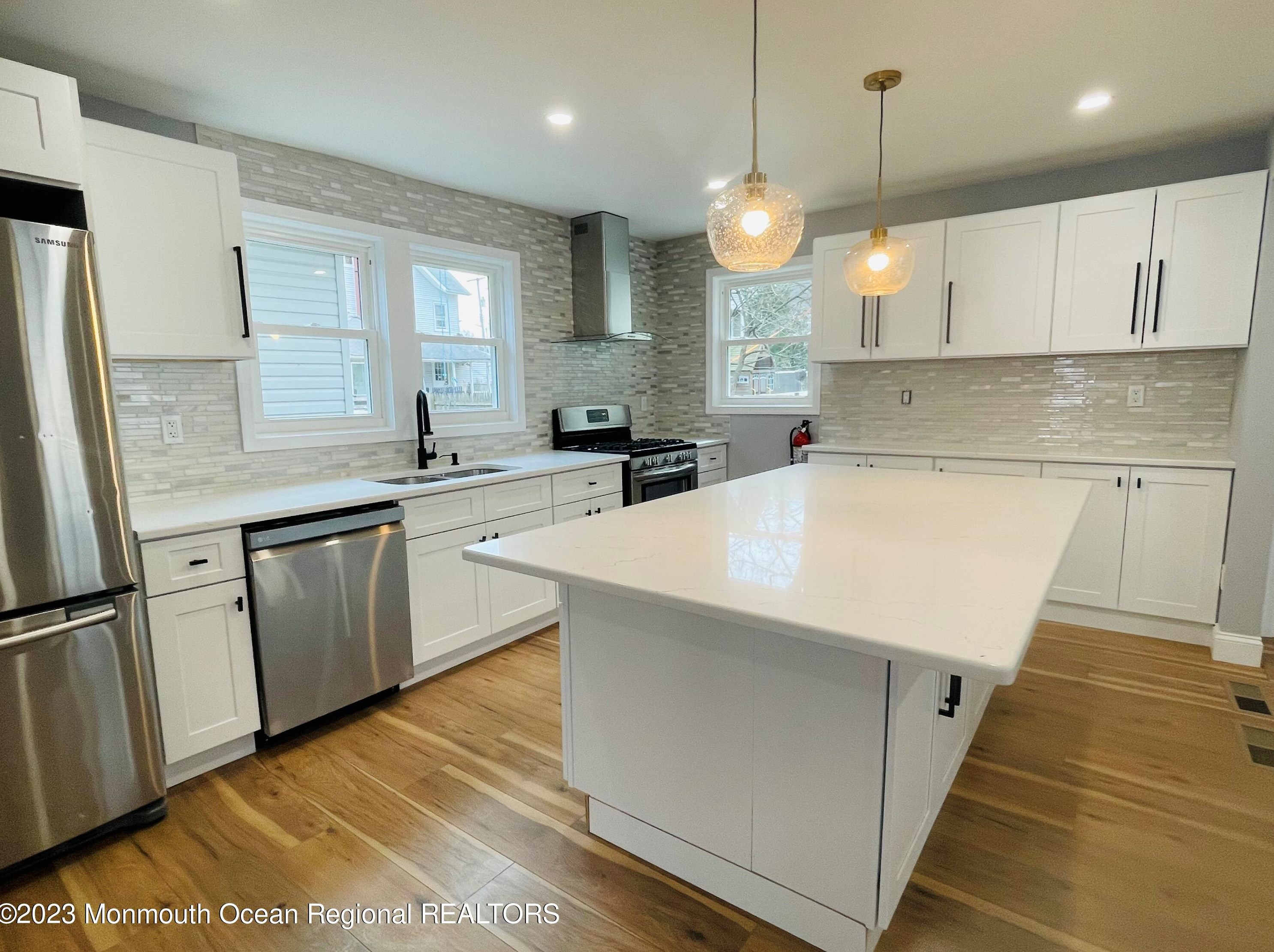 53 River St, Tinton Falls, NJ 07701
