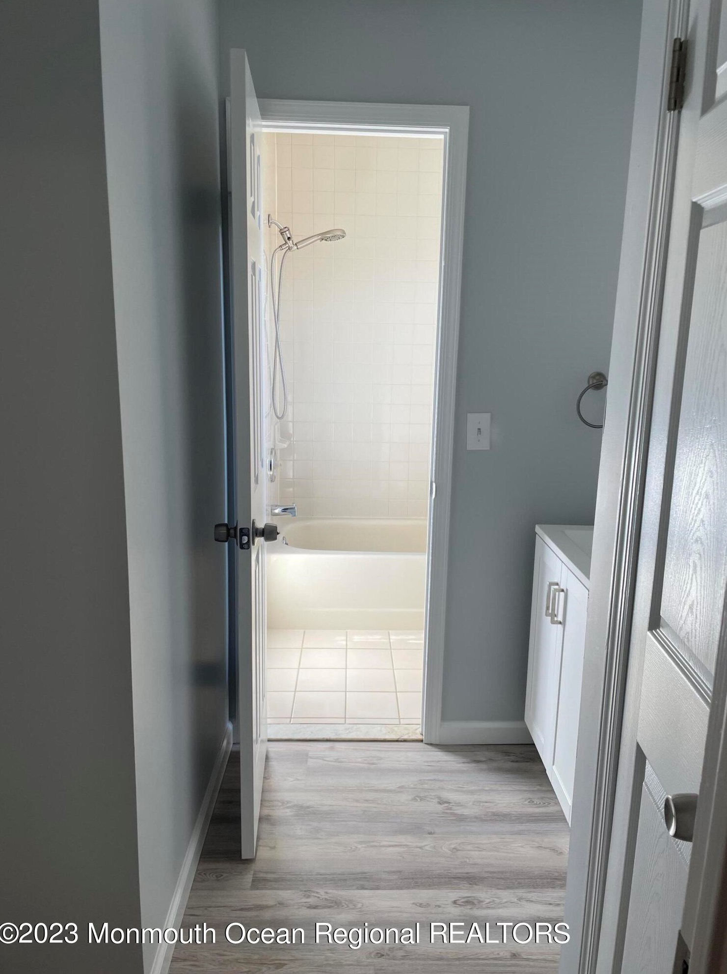 55 Union Ave, Belford NJ  07718-1029 exterior