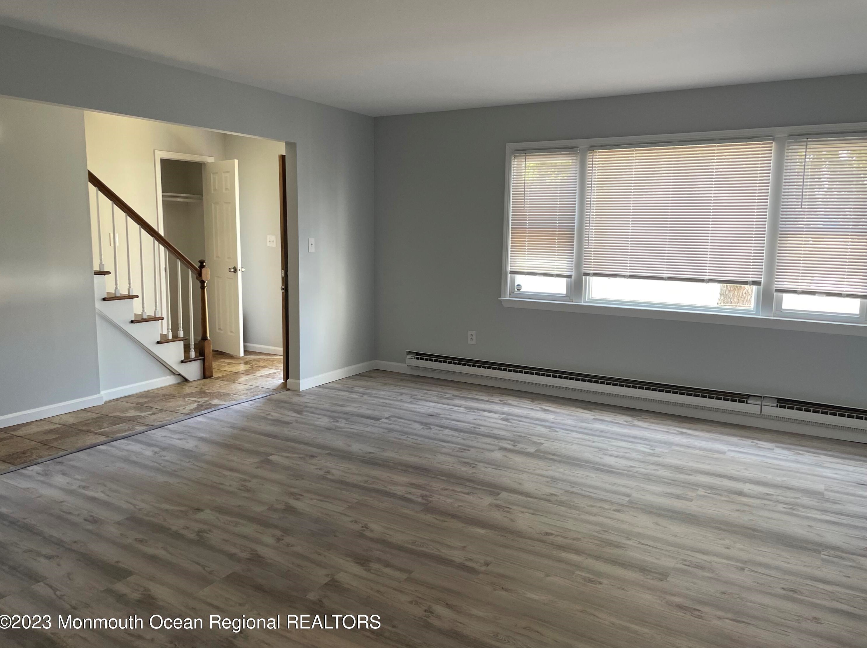 55 Union Ave, Belford NJ  07718-1029 exterior