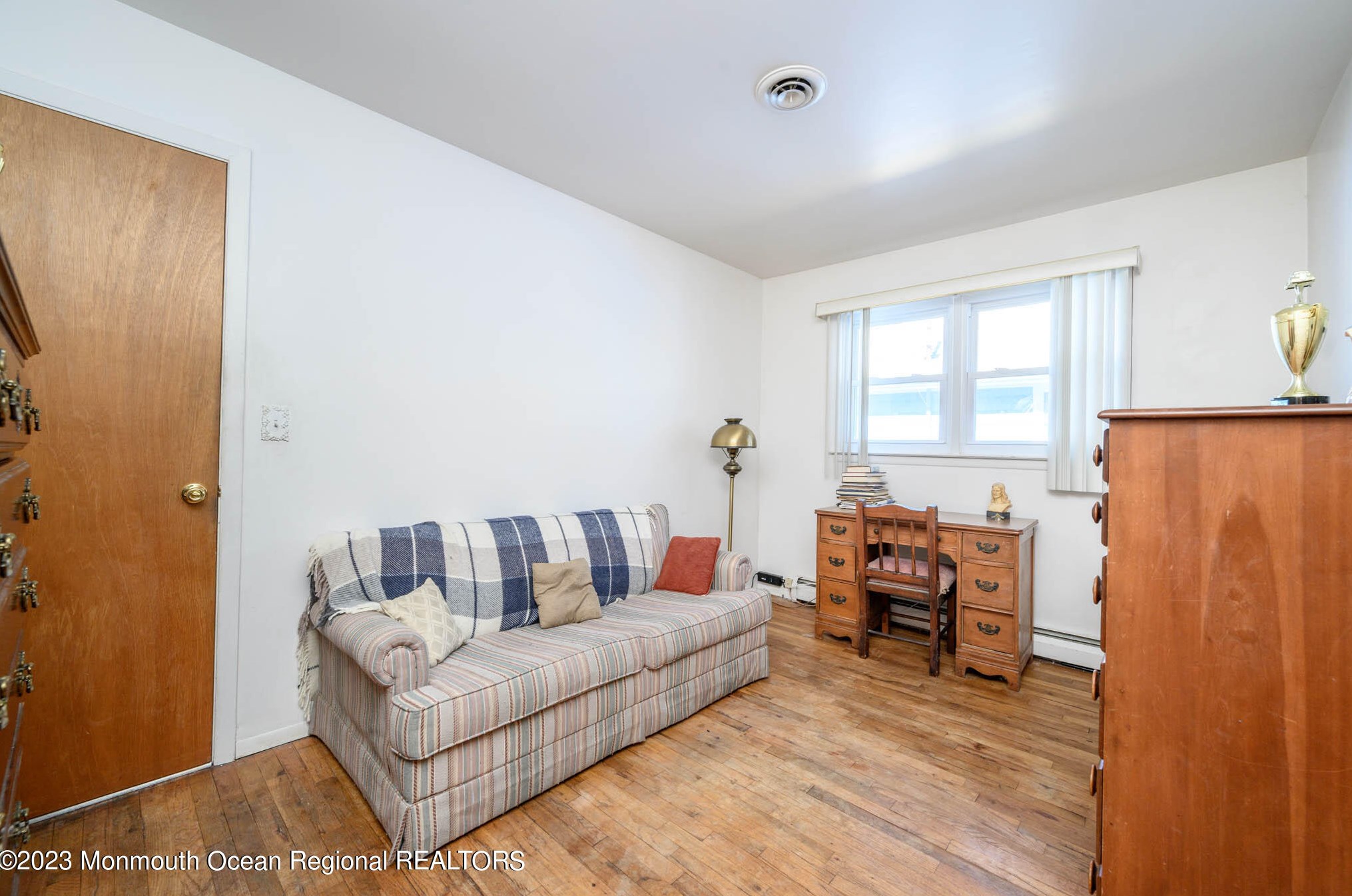 24 Mt Matterhorn Ln, Toms River NJ 08753-1559 exterior