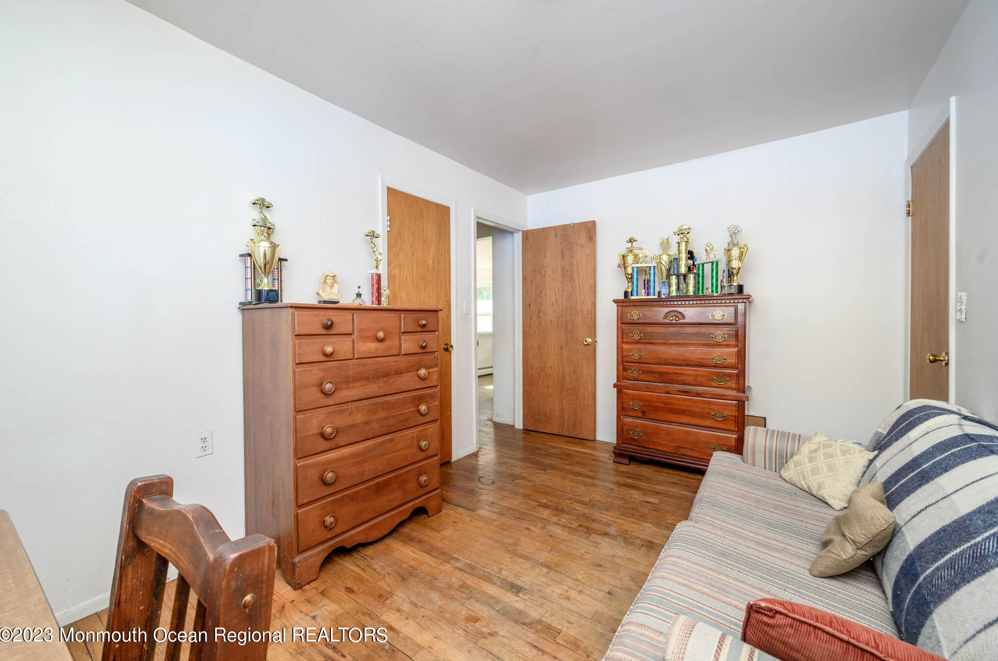 24 Mt Matterhorn Ln, Toms River NJ 08753-1559 exterior