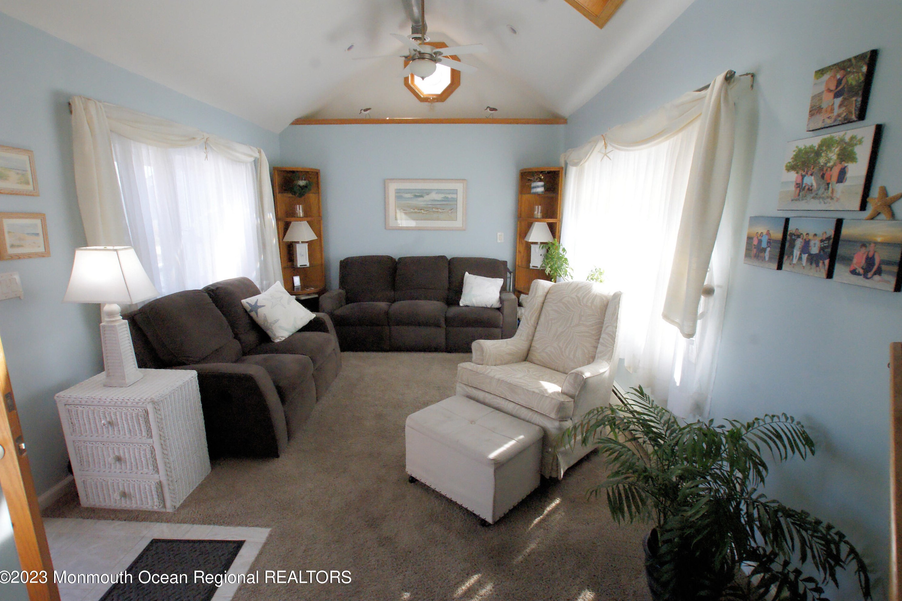 17 Lake Superior Dr, Tuckerton NJ  08087-1671 exterior