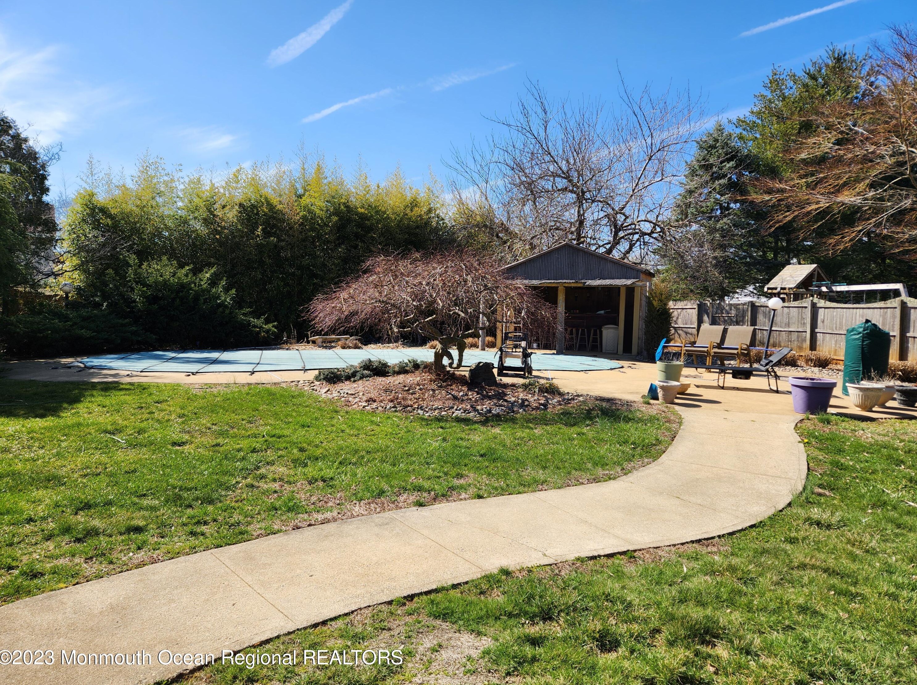 2 Glenbrook Rd, East Freehold, NJ 07728