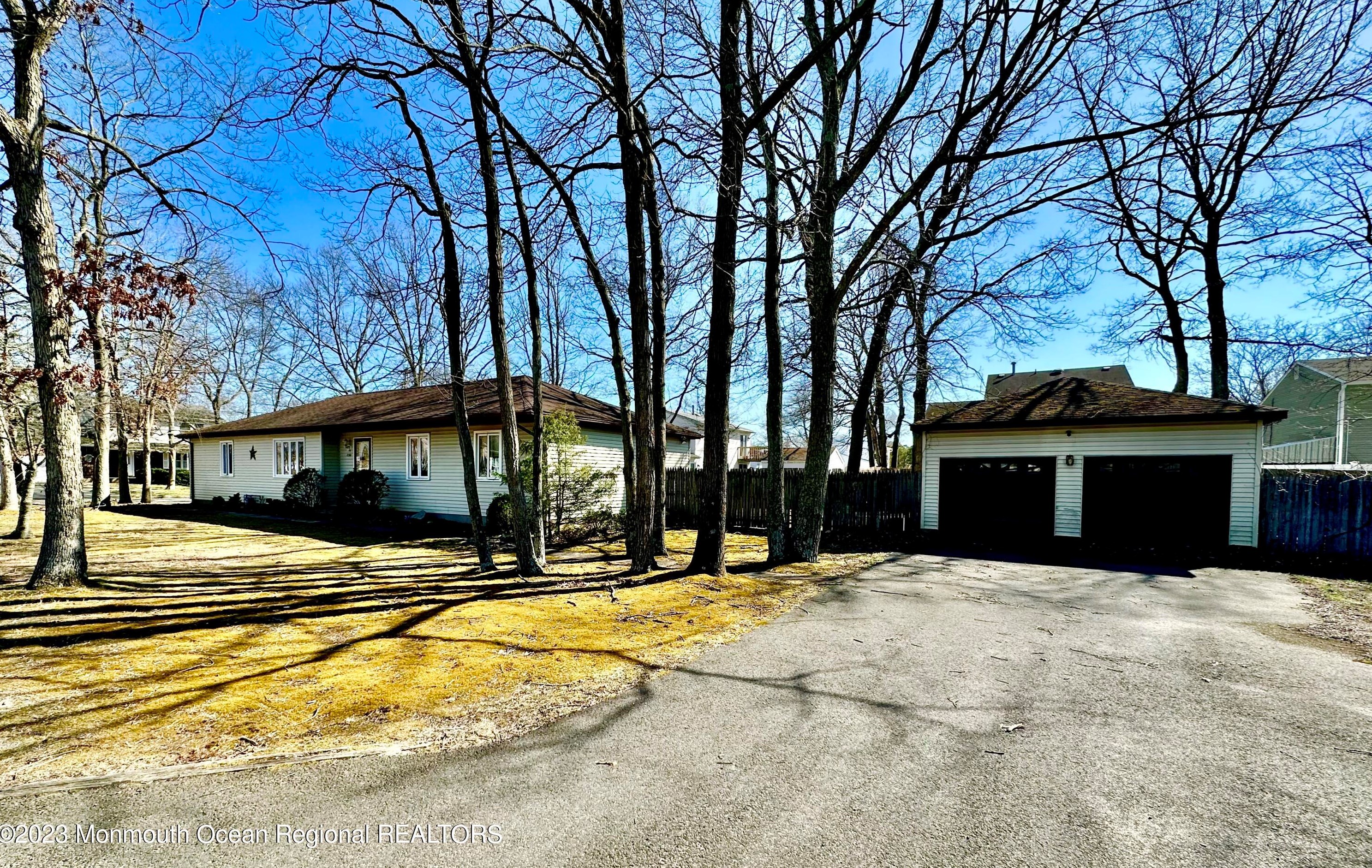 250 Melrose St, Bricktown, NJ 08724