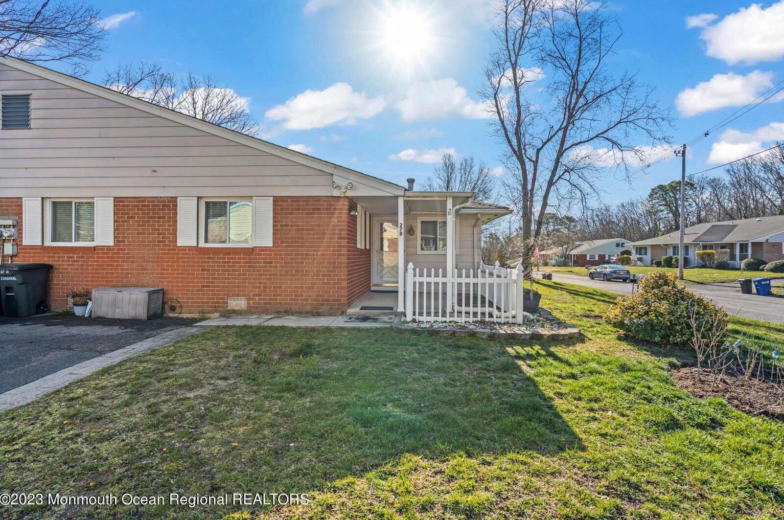 27 Cardinal St #b, Lakehurst, NJ 08759