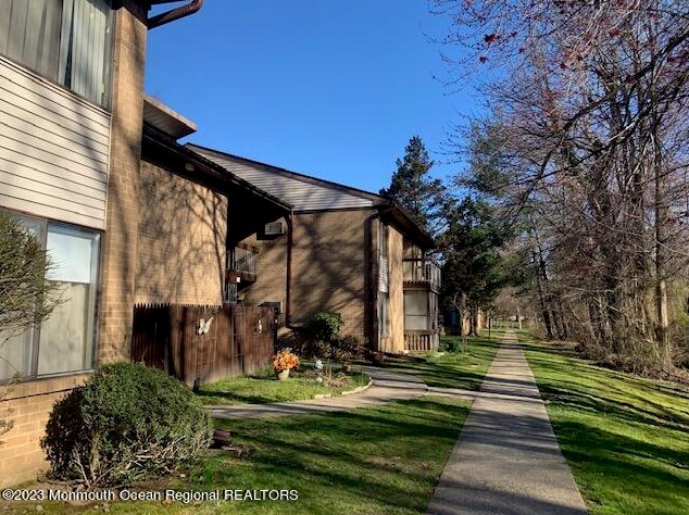 8 Pine Cluster Cir #c, Millstone Township, NJ