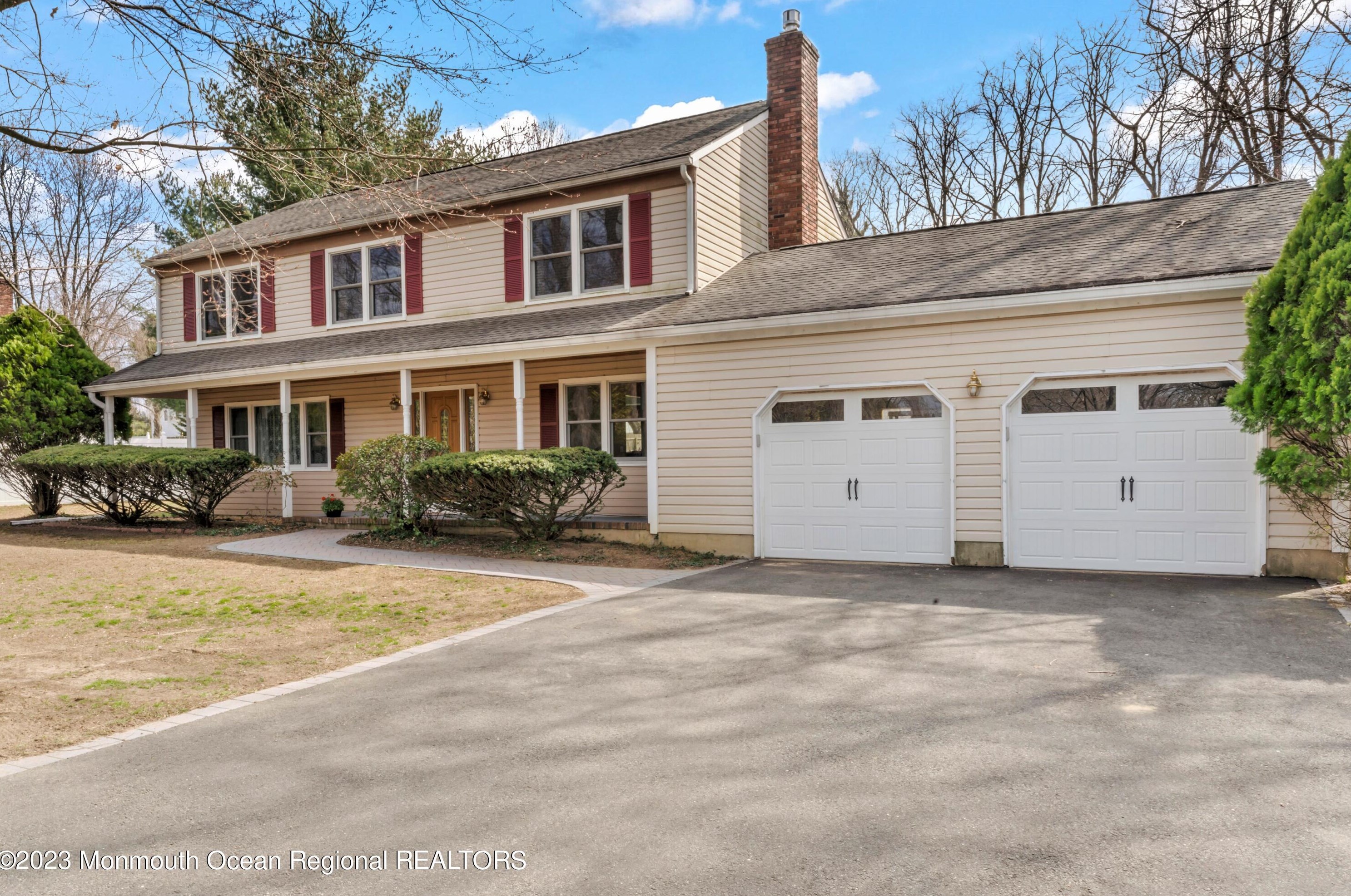 325 Oak Hill Rd, Tinton Falls, NJ 07701