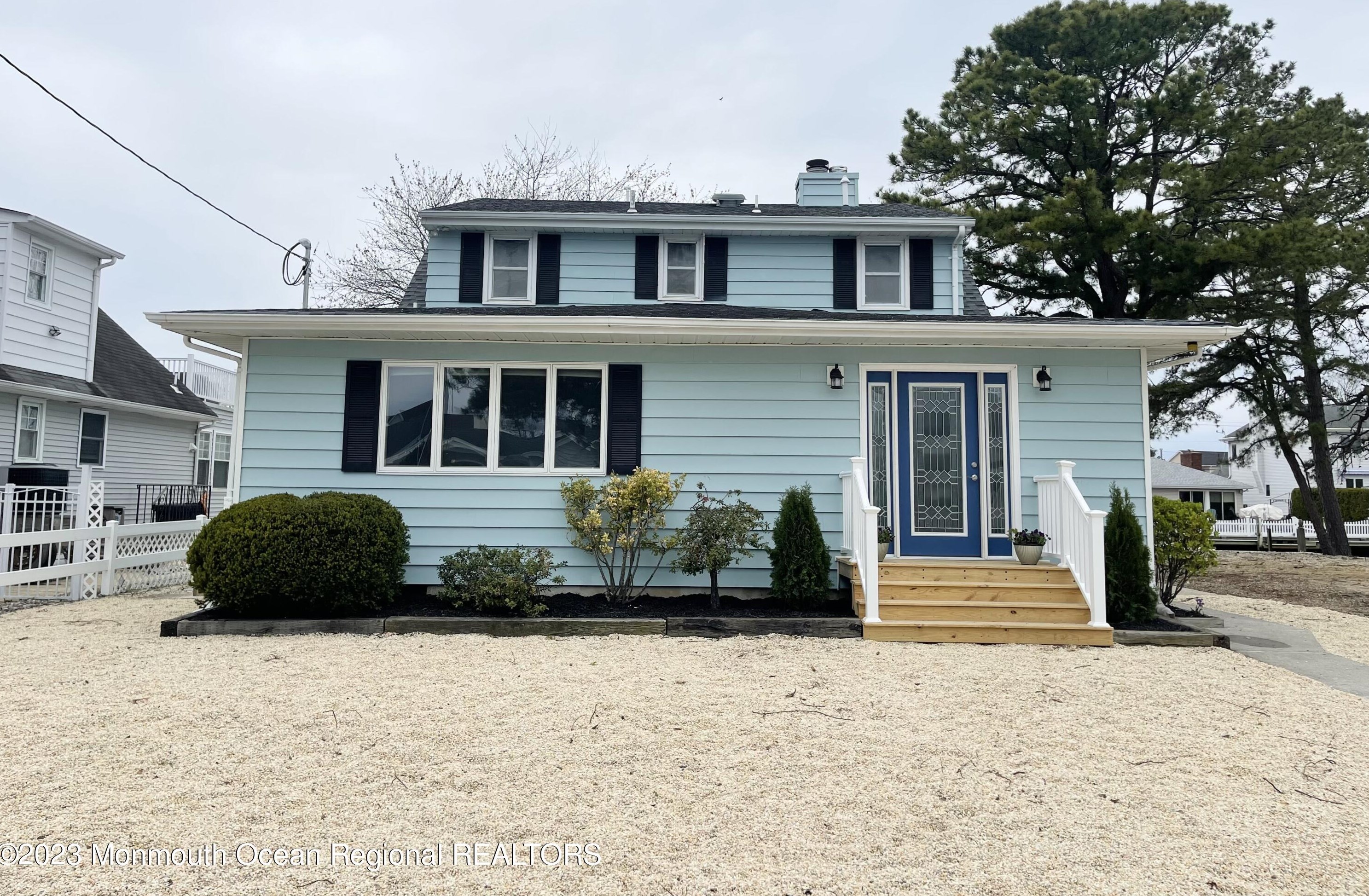 44 Perry Dr, Bricktown, NJ 08723