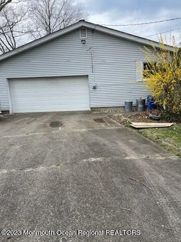 67 Hiawatha Ave, Oceanport, NJ 07757