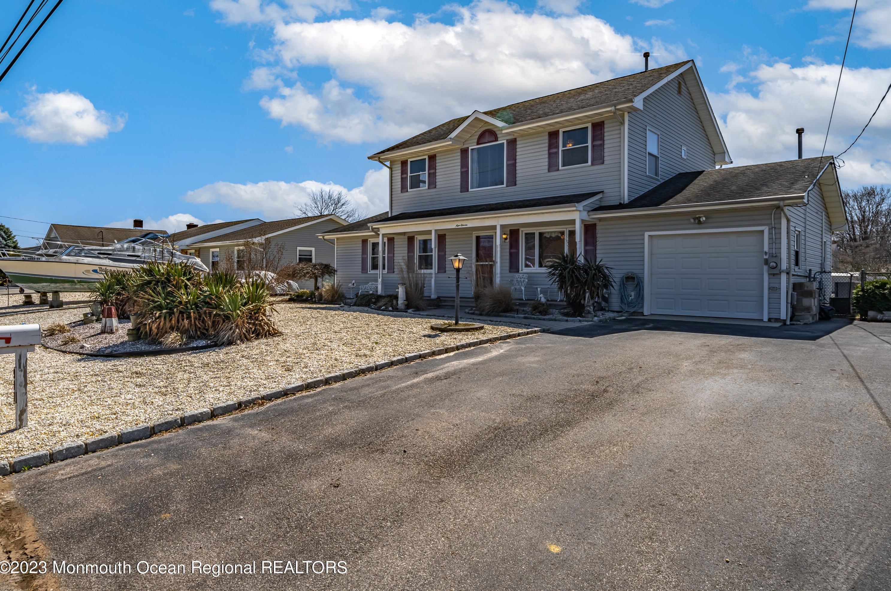 911 Sarasota Dr, Lacey, NJ 08731