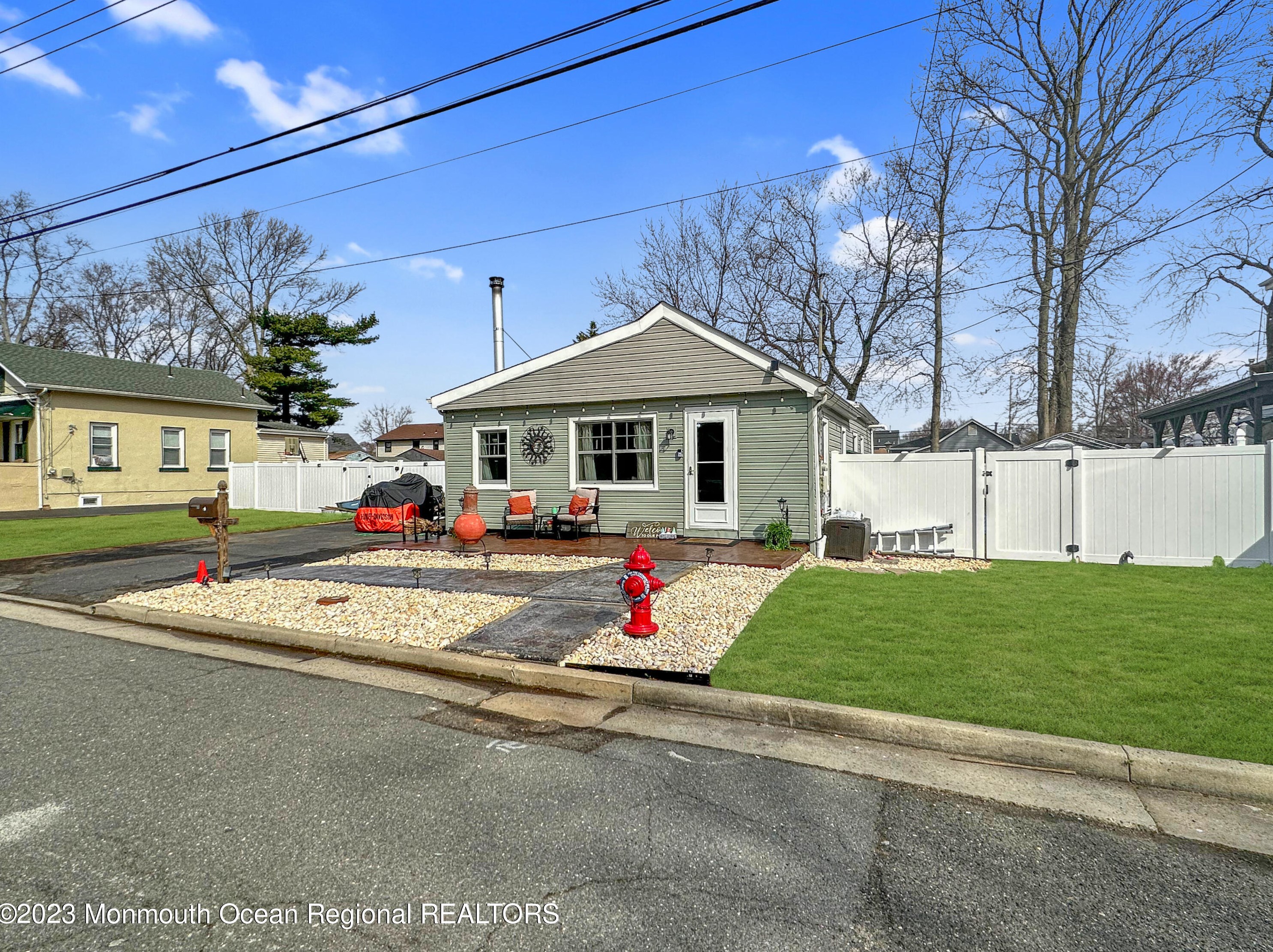 631 Aumack Ave, Keyport, NJ 07735