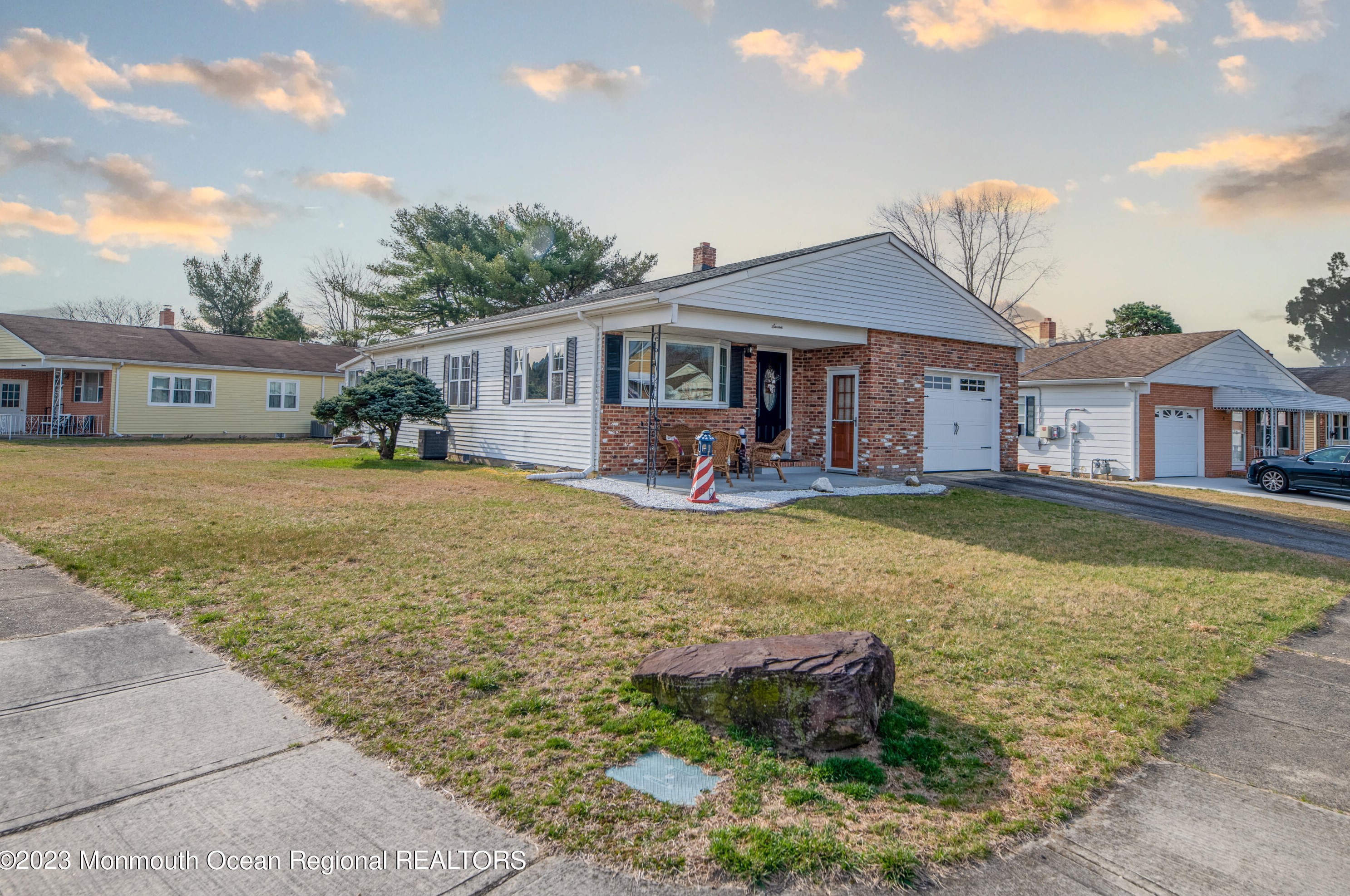 7 San Jacinto St, Toms River, NJ 08757