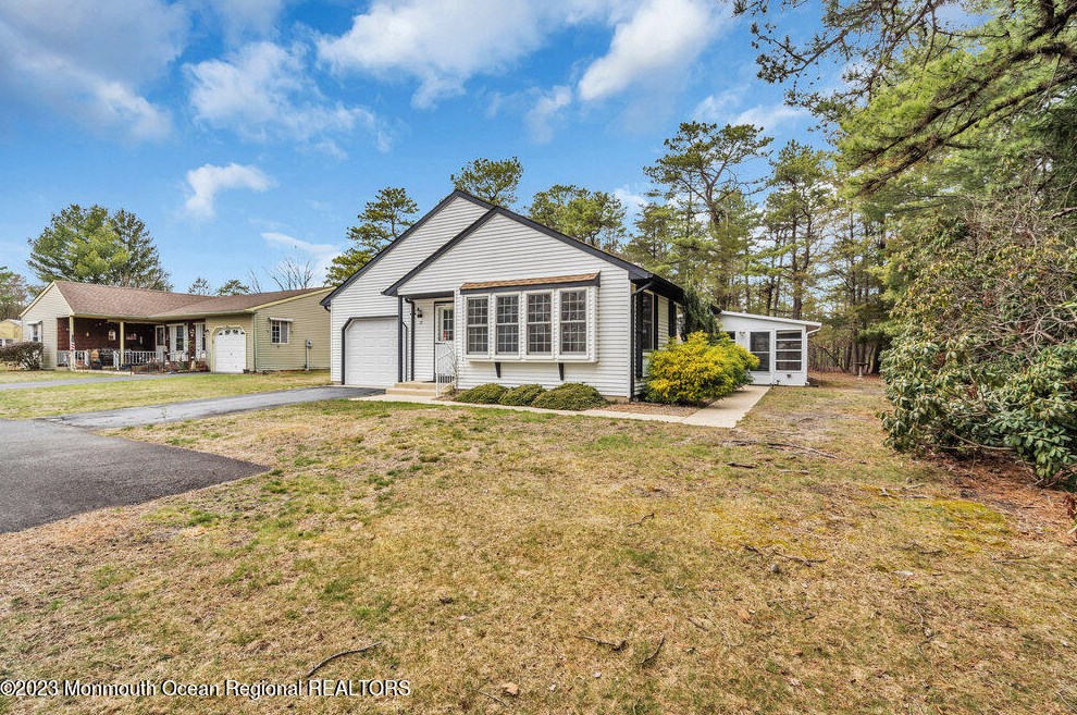 13 Stonybrook Rd #60, Lakehurst, NJ 08759