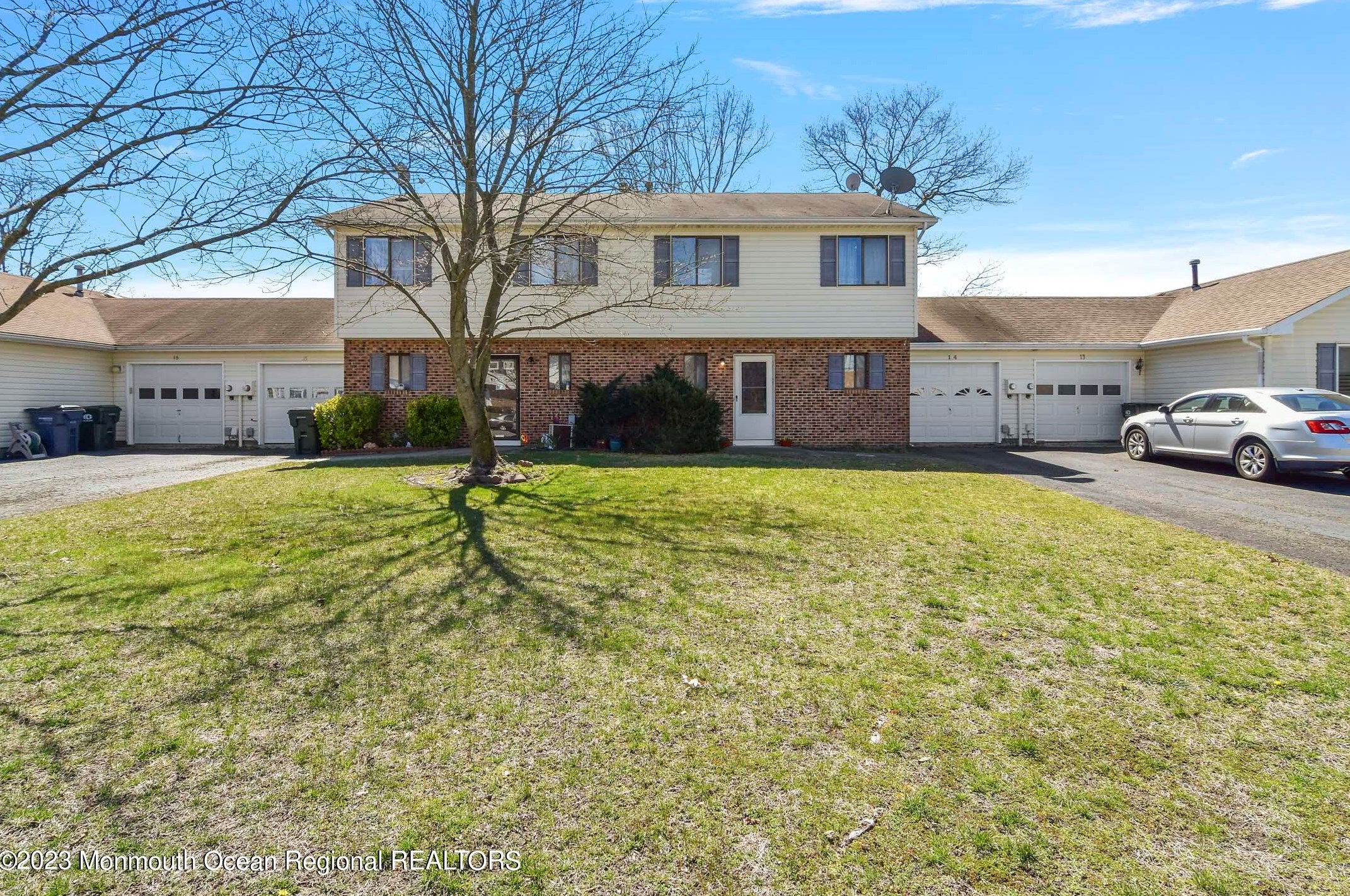 14 Colleen Ct, Wall Township, NJ 07731-2857