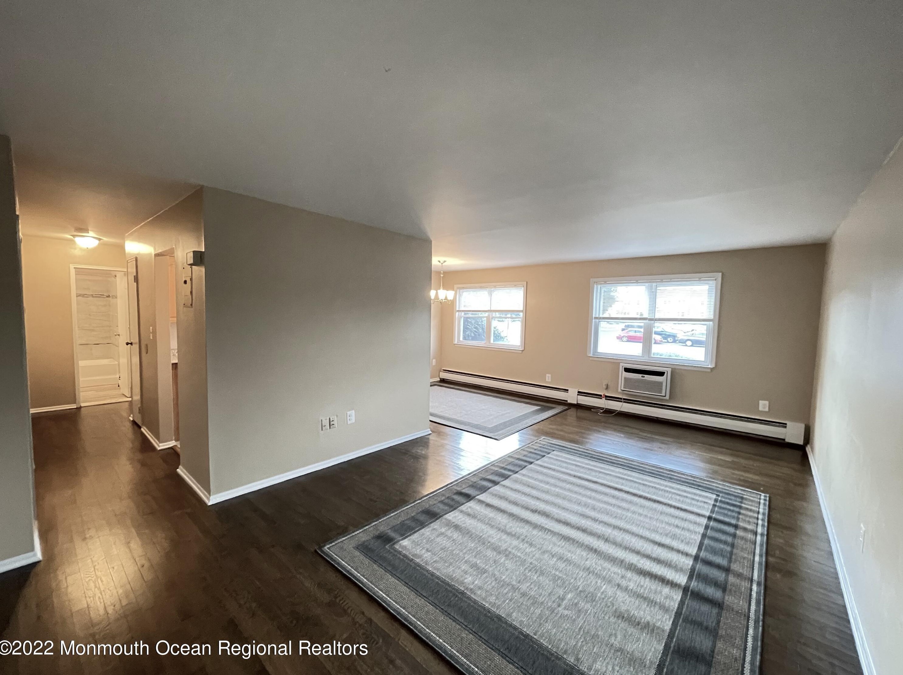 35 Manchester Ct Apt B, East Freehold, NJ
