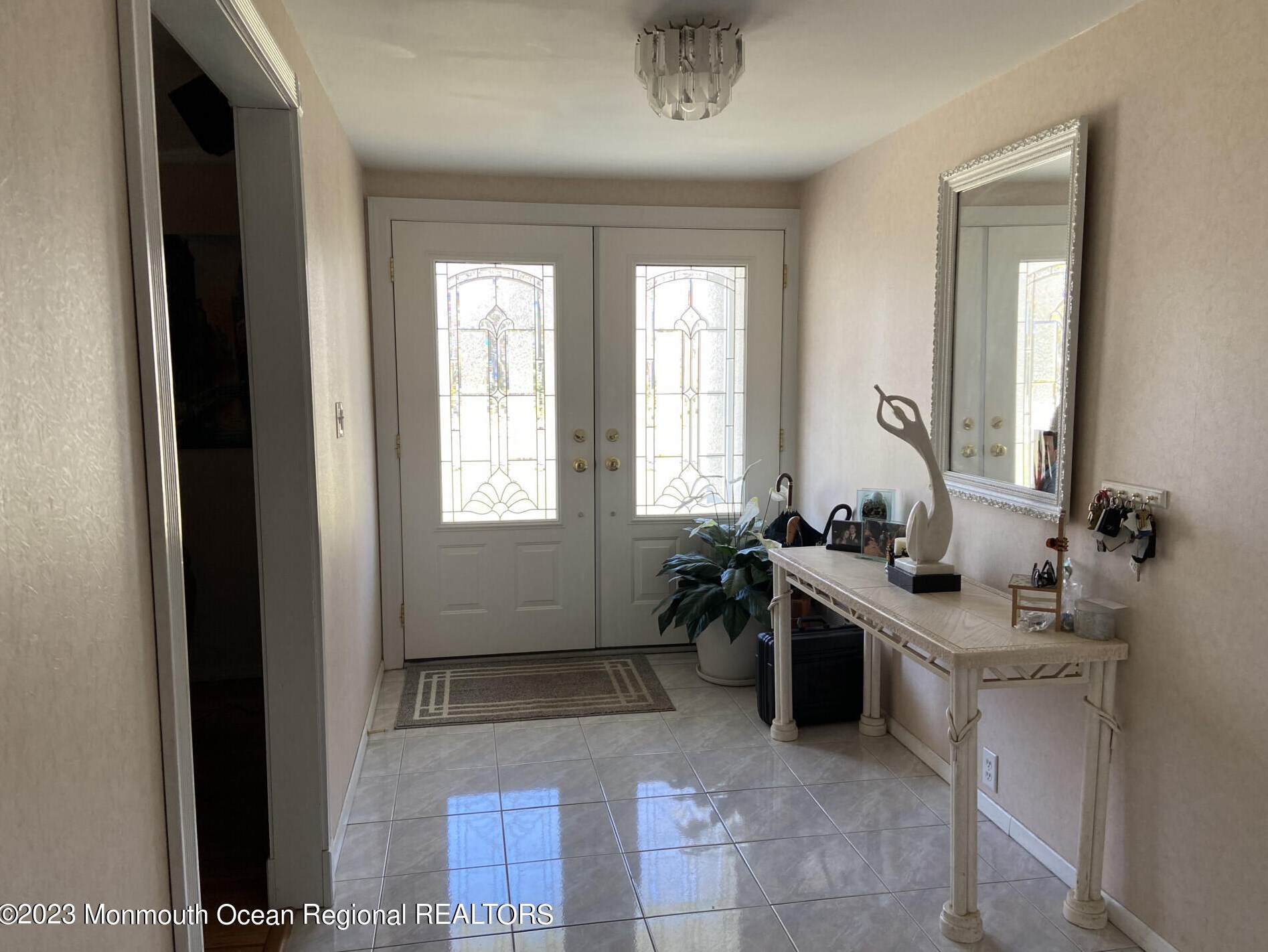11 Kilmer Dr, Morganville, NJ 07751