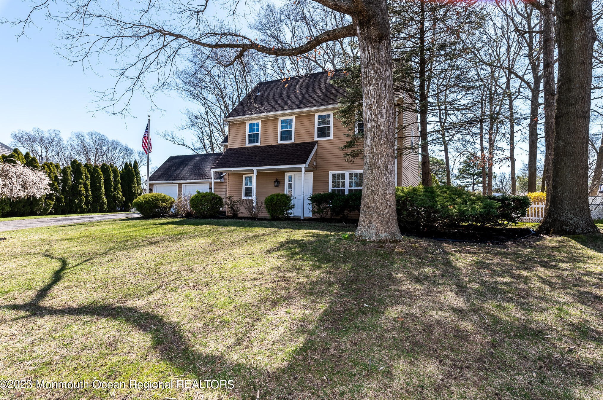 523 Holmes Ave, Lacey, NJ 08731